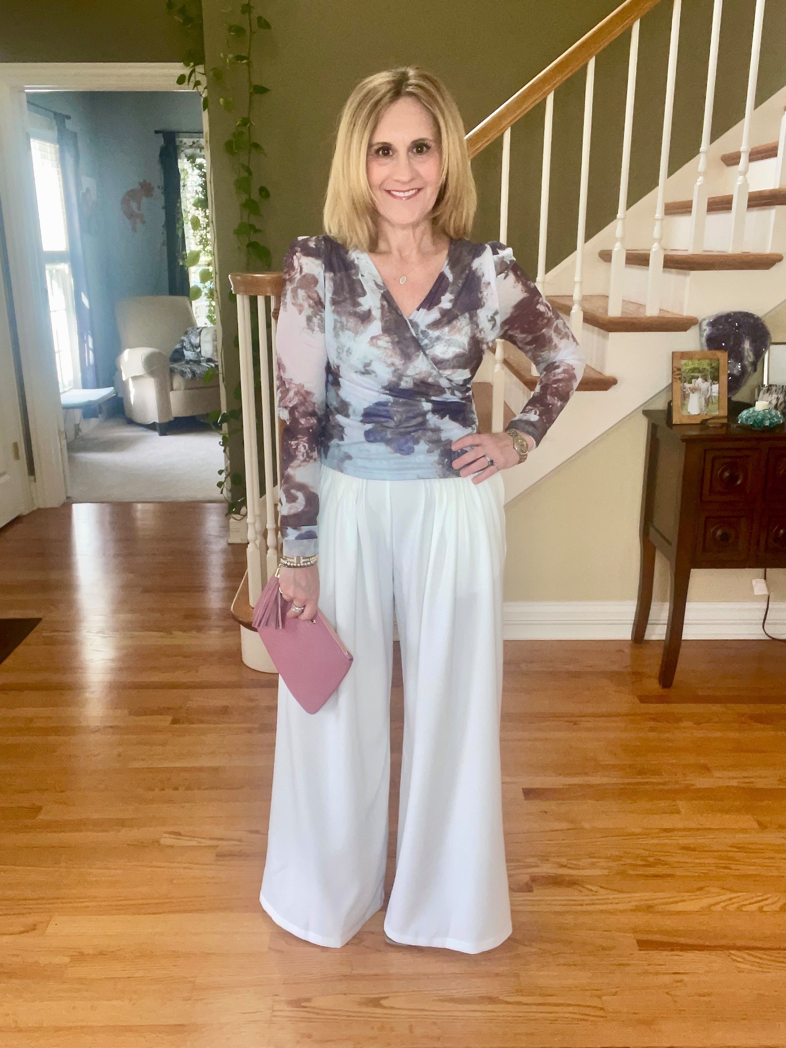 Loving these chic separates from Chicwish. 🩵💜💙 This flattering faux wrap top and wide leg pleated pants balance each other out perfectly. 