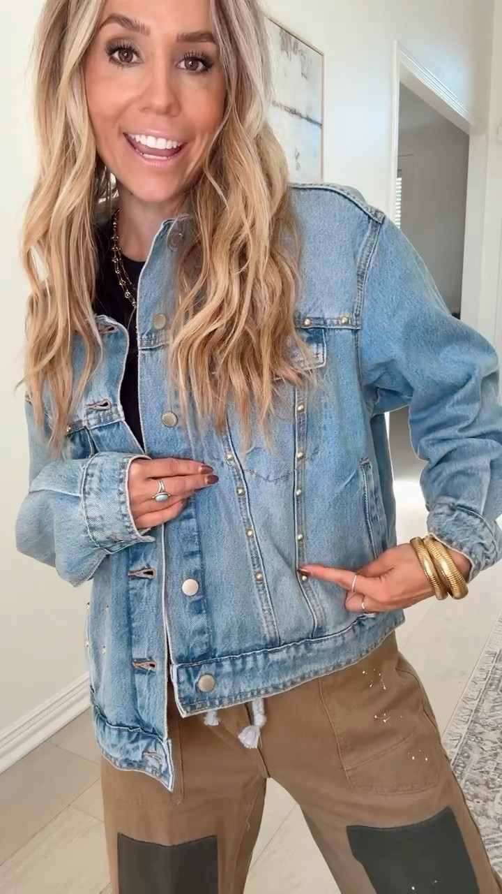 Viral Studded Target Jean
Jacket is 40% off rn! 😮🎯✨🛒
Size: M / went up 1 size for oversized fit

#LTKSaleAlert #LTKStyleTip #LTKFindsUnder100