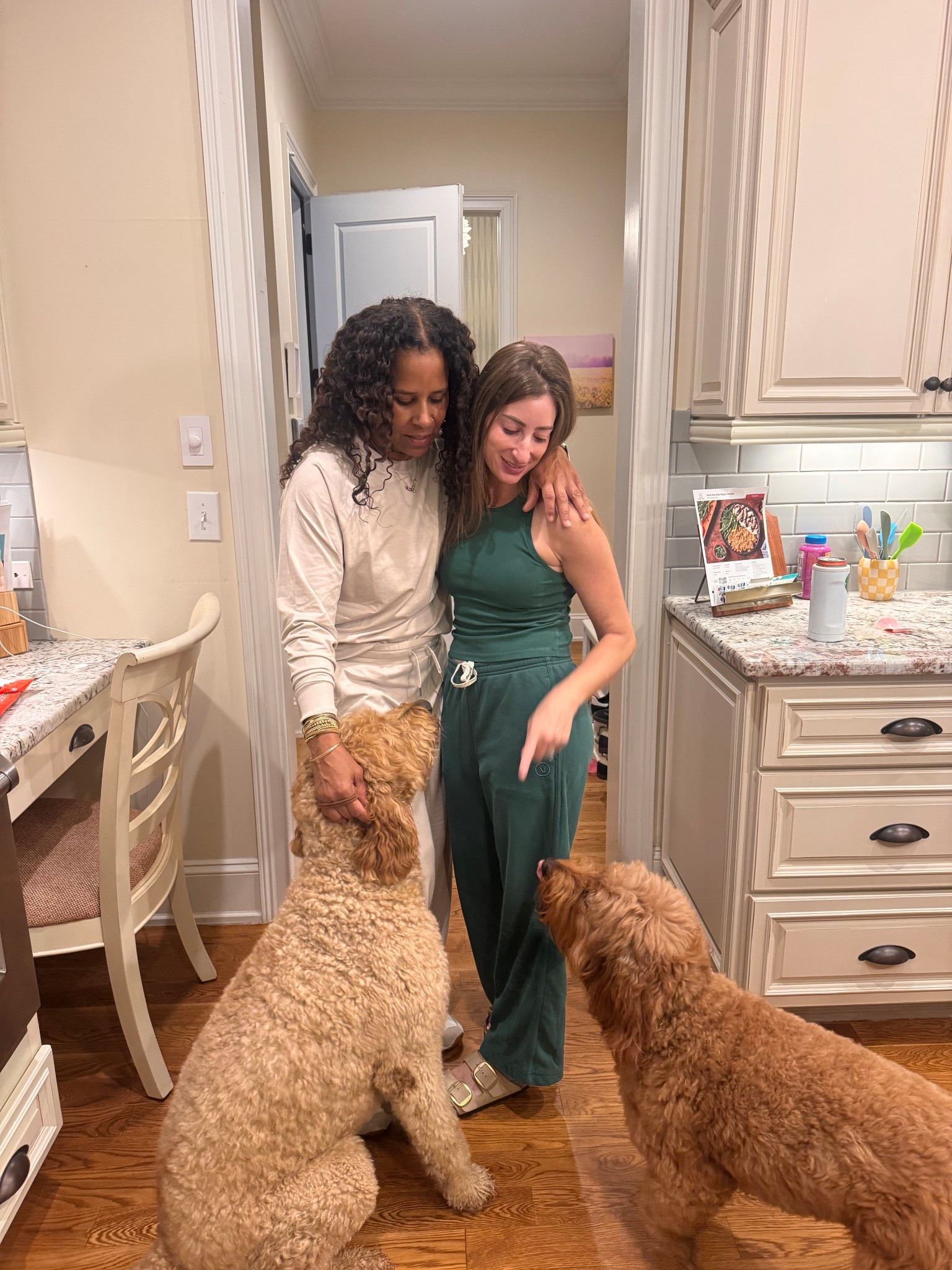 Road tripping in the best, of course @vuoriclothing 
We didn’t even plan what to wear. 
#therisetheshine

#LTKTravel #LTKActive #LTKStyleTip