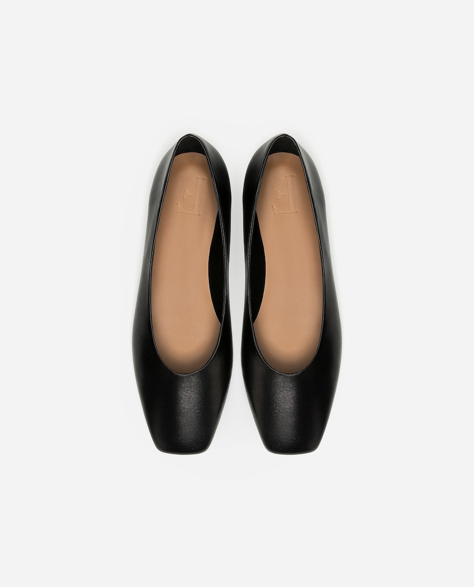 Nikki Leather | Flattered