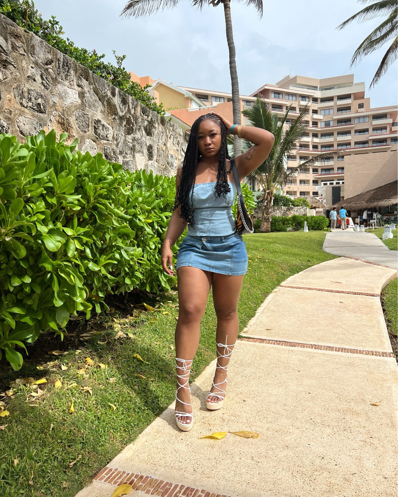 Denim on denim works in every environment, especially vacation 🦋 
#denim 

#LTKStyleTip