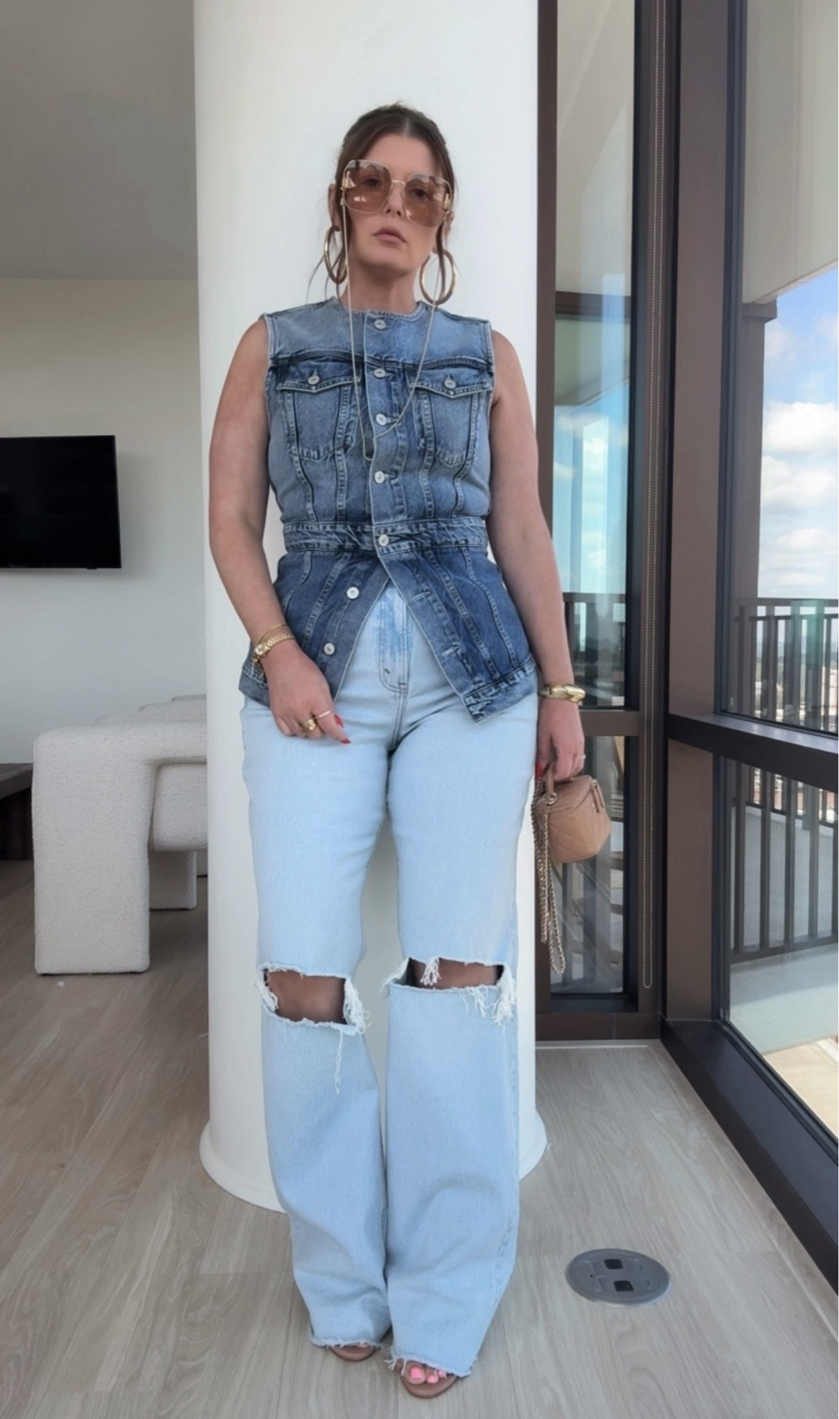 Denim
Vest
Distressed jeans

#LTKootd