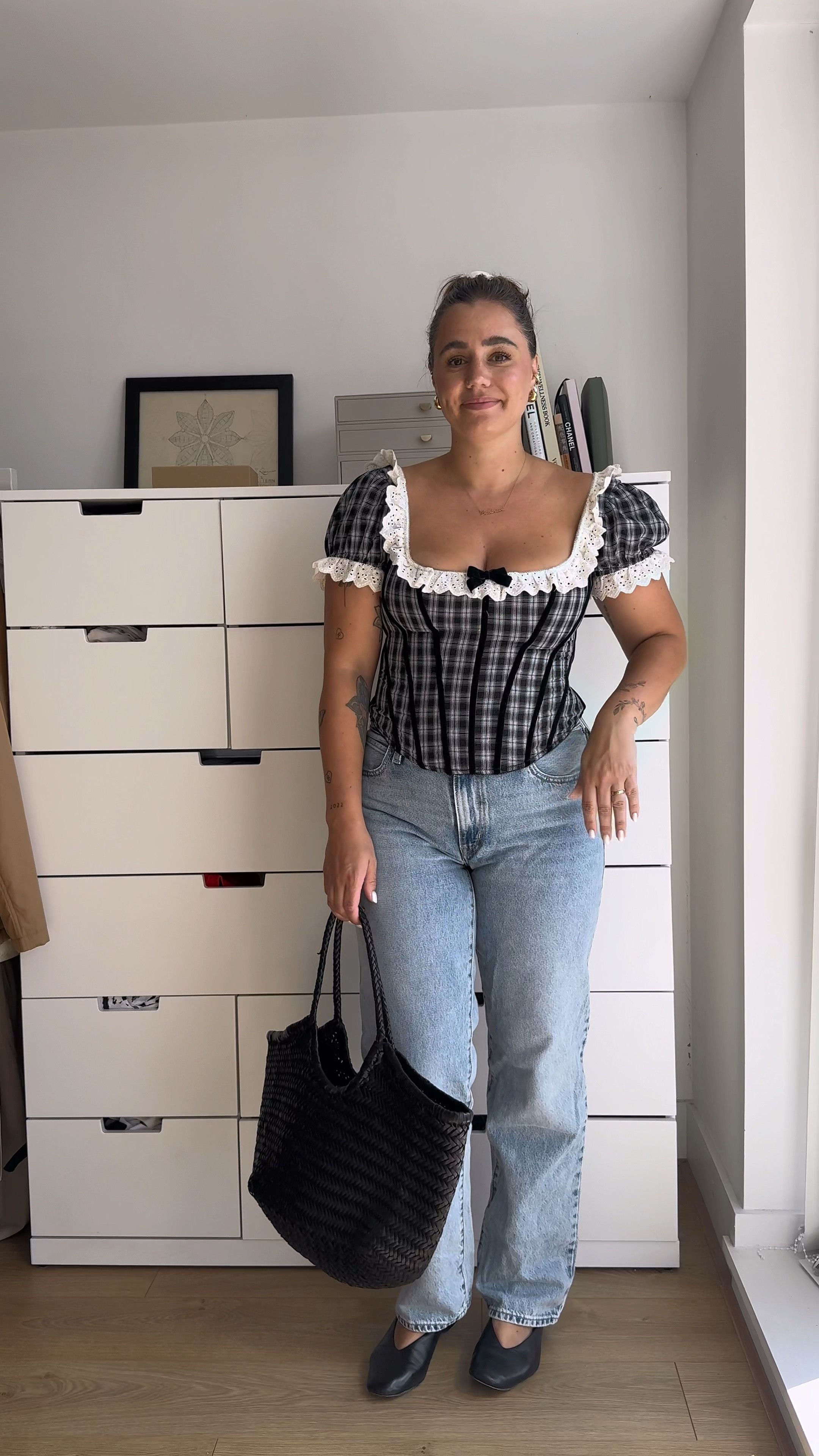 Top I’m wearing in a large xx

#LTKsummer #LTKmidsize #LTKcurves