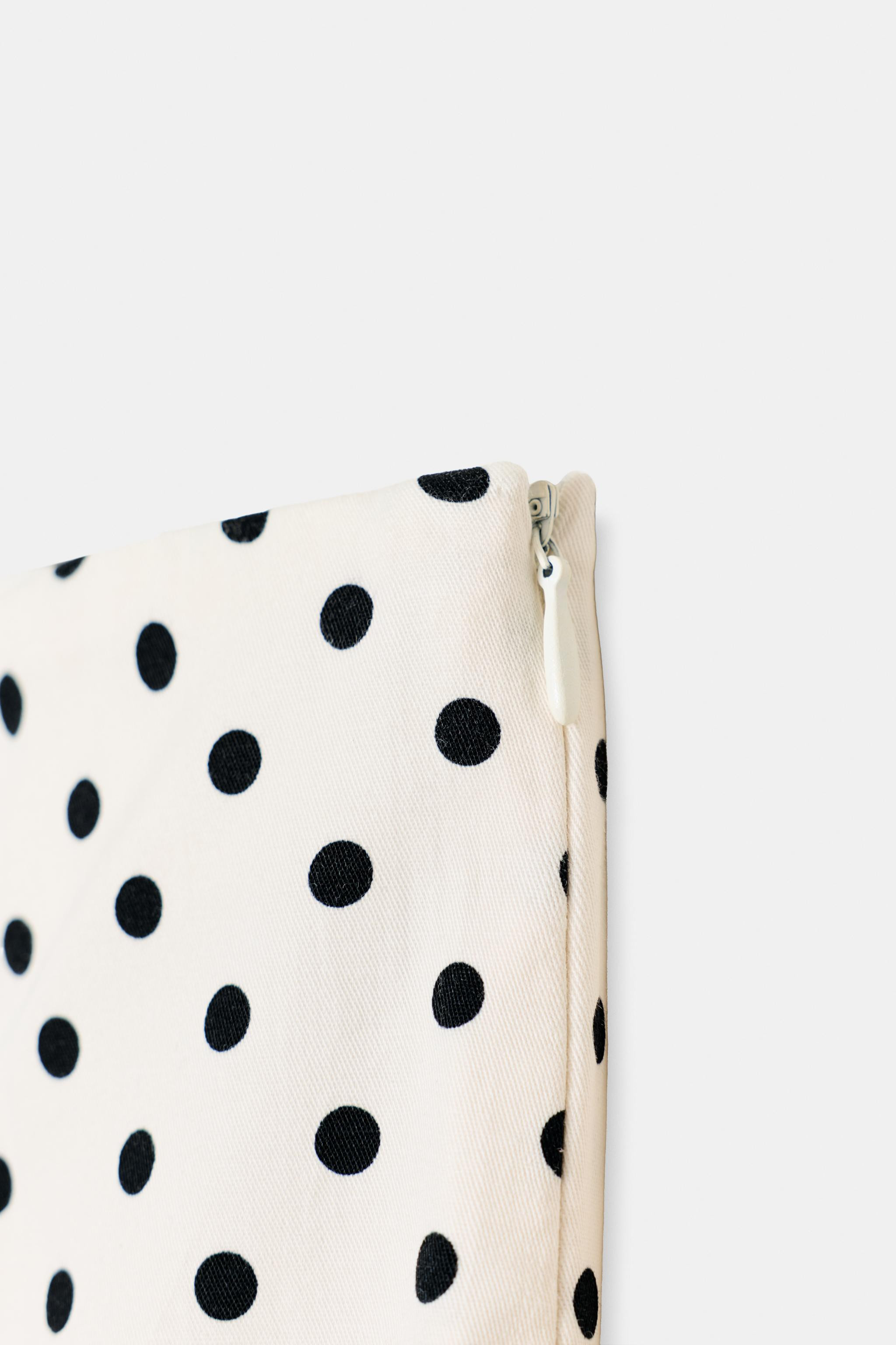 CAPRIHOSE MIT PUNKTEN | Zara DE