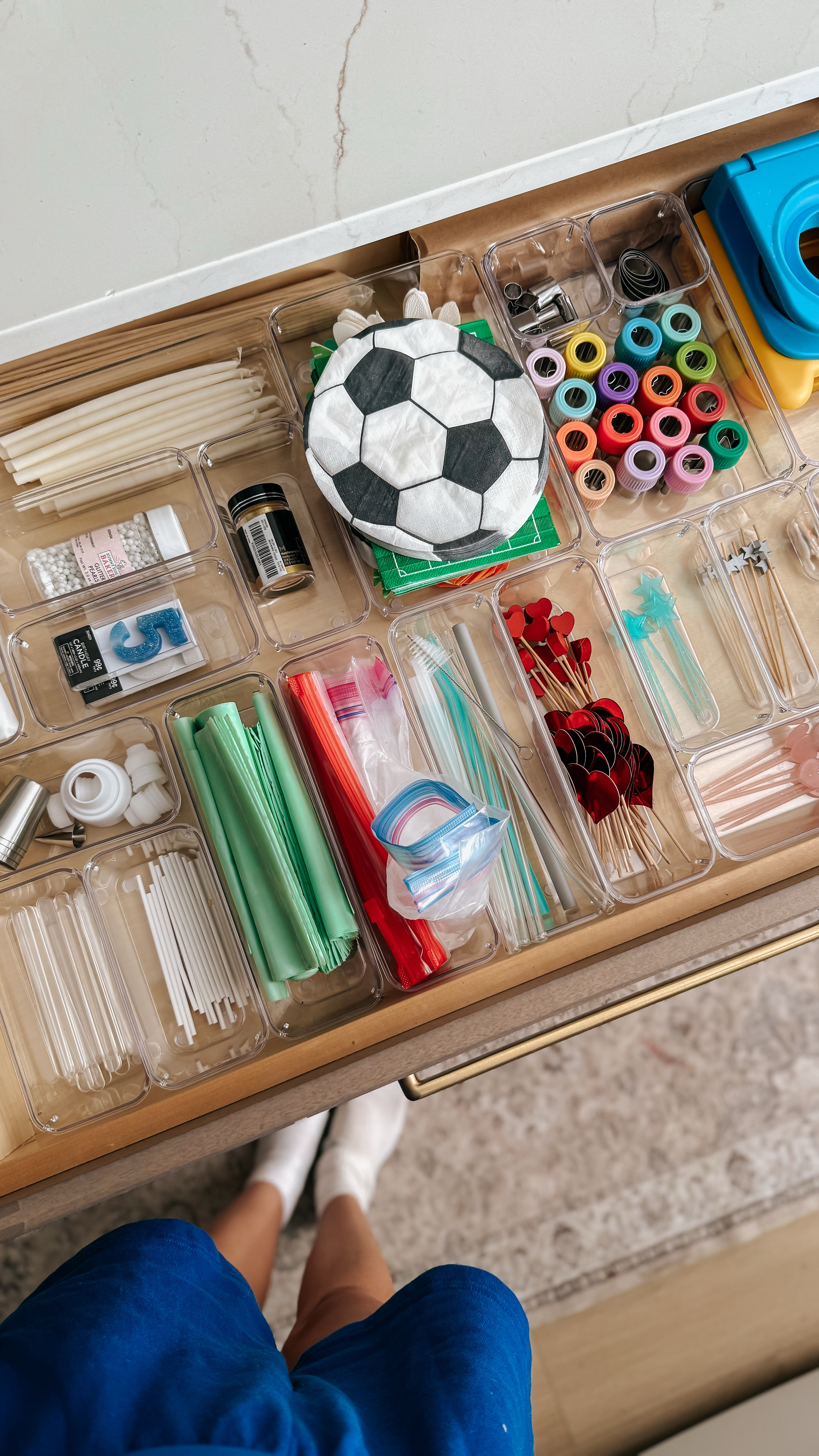 Making the days a little bit easier one space at a time 😅 

#organizewithme #organization #homeorganization #lunchpacking #organizers #organizeyourlife

#LTKFindsUnder50 #LTKHome #LTKSaleAlert