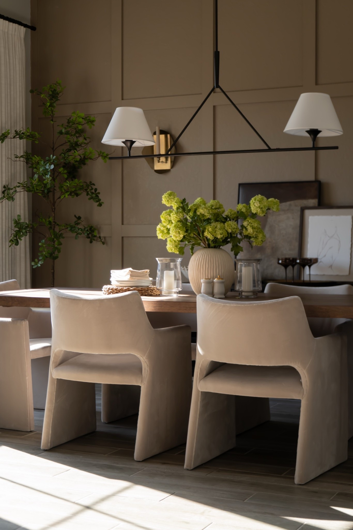 Dining room set for summer ✨🤎

#LTKHome #LTKSeasonal #LTKSaleAlert