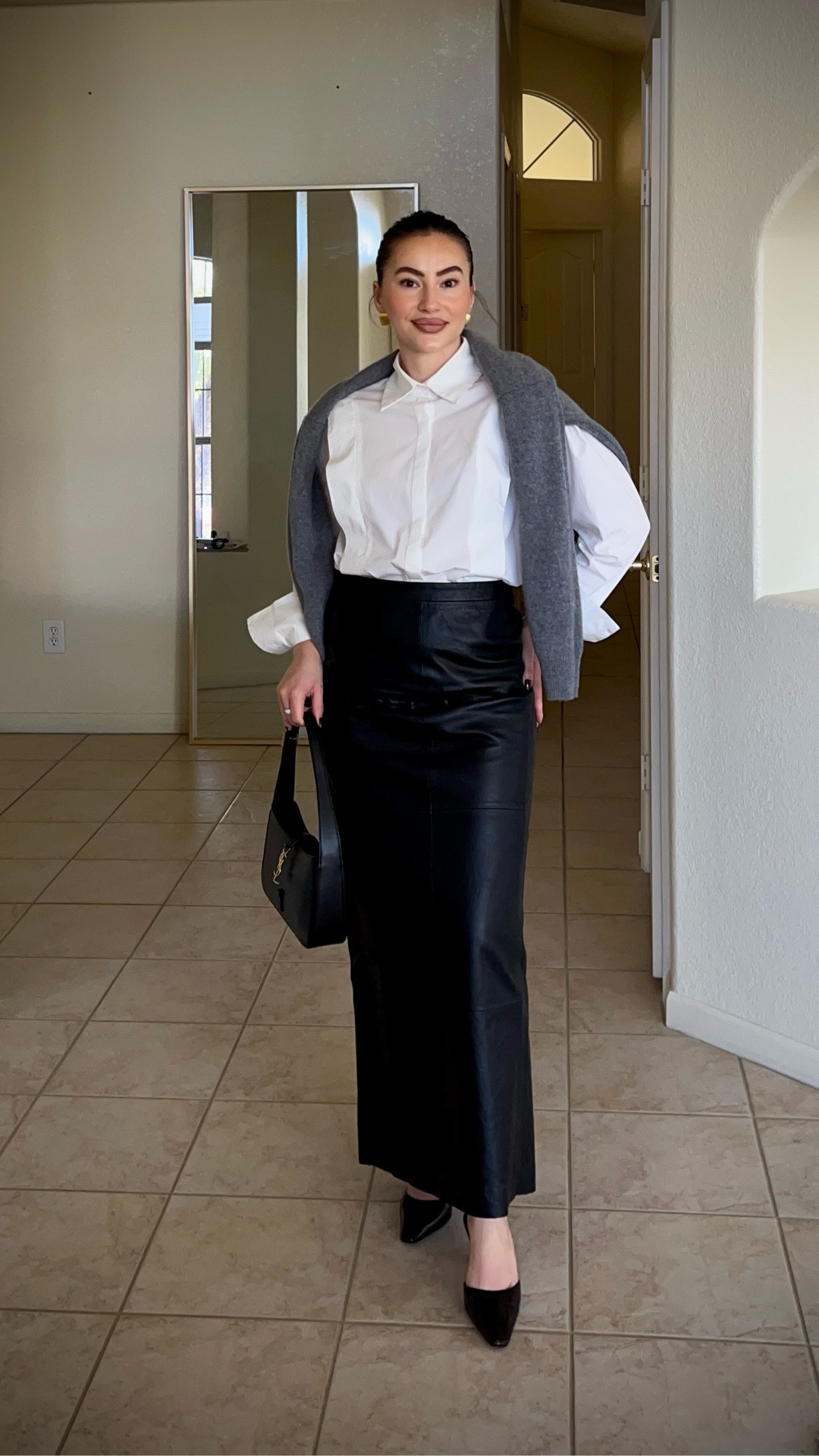 OOTD

* I included a variety of leather skirt options || wearing S shirt, leather skirt is old NA-KD, sweater & leather shoes Zara

#LTKootd #LTKgrwm #LTKU