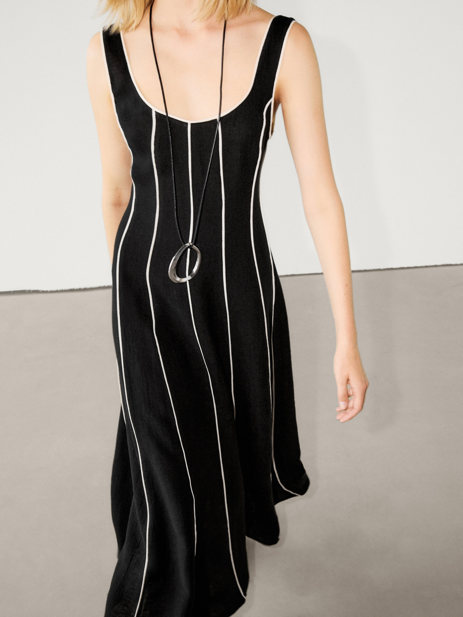 Contrast two-tone dress | Massimo Dutti US