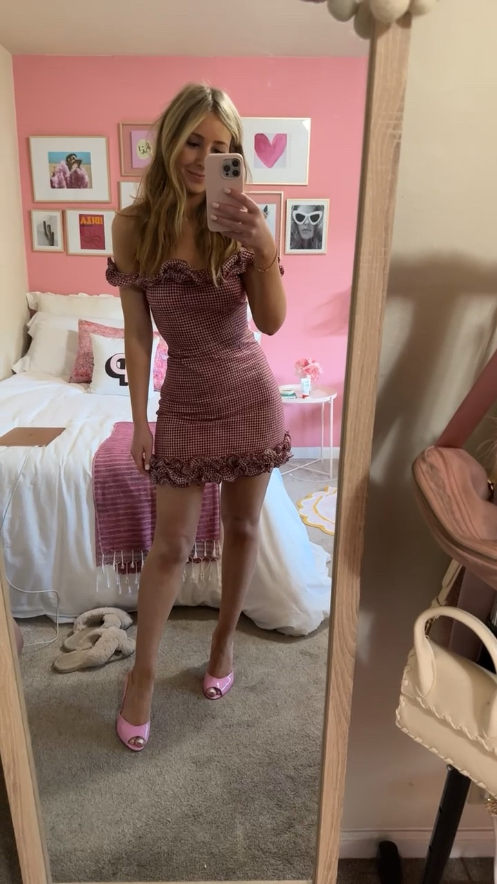 so obsessed with gingham for summer! this dress is old lovers + friends, but I’ve linked similar options below that I’m loving! 

gingham dress | plaid dress | red gingham | summer dress | mini dress | pink heels | off the shoulder dress | steve madden heels 

#LTKStyleTip #LTKParties #LTKShoeCrush