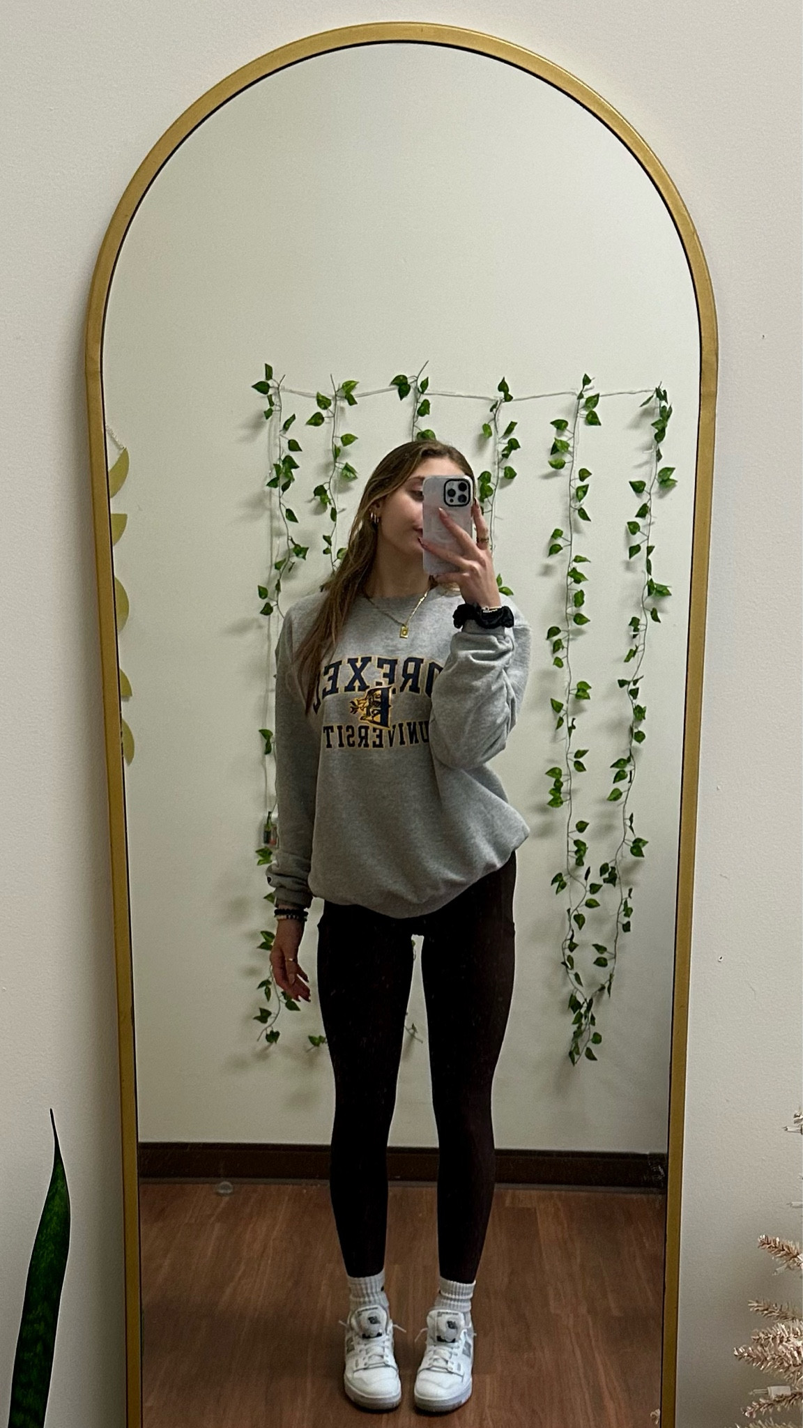 cozy fall/winter leggings + university crew neck combo OOTD. click below to shop! follow me @deanafidler for more affordable college girl trendy finds/accessories🤍

#LTKfitness #LTKfindsunder50 #LTKSeasonal
