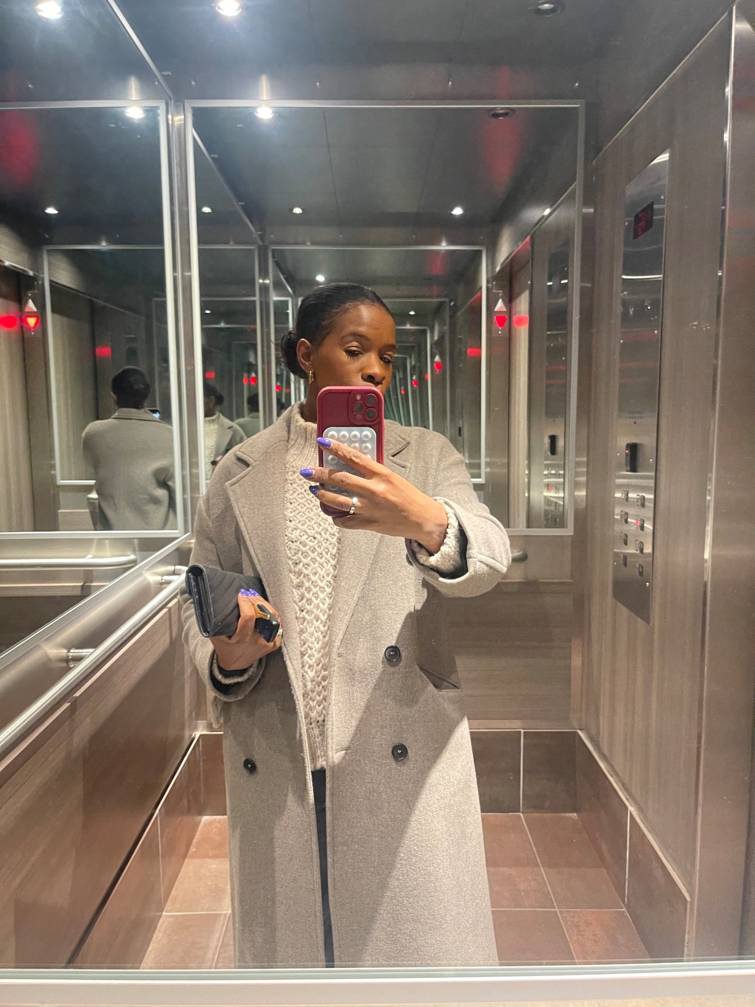 Cozy outfit today. 

Beige coat, blue jeans, Zara jeans, chunky sweater 

#LTKootd #LTKSeasonal #LTKOver40