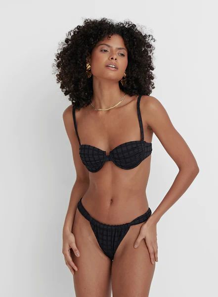 Black Crochet Underwired Cupped Bikini Top- Arles | 4th & Reckless