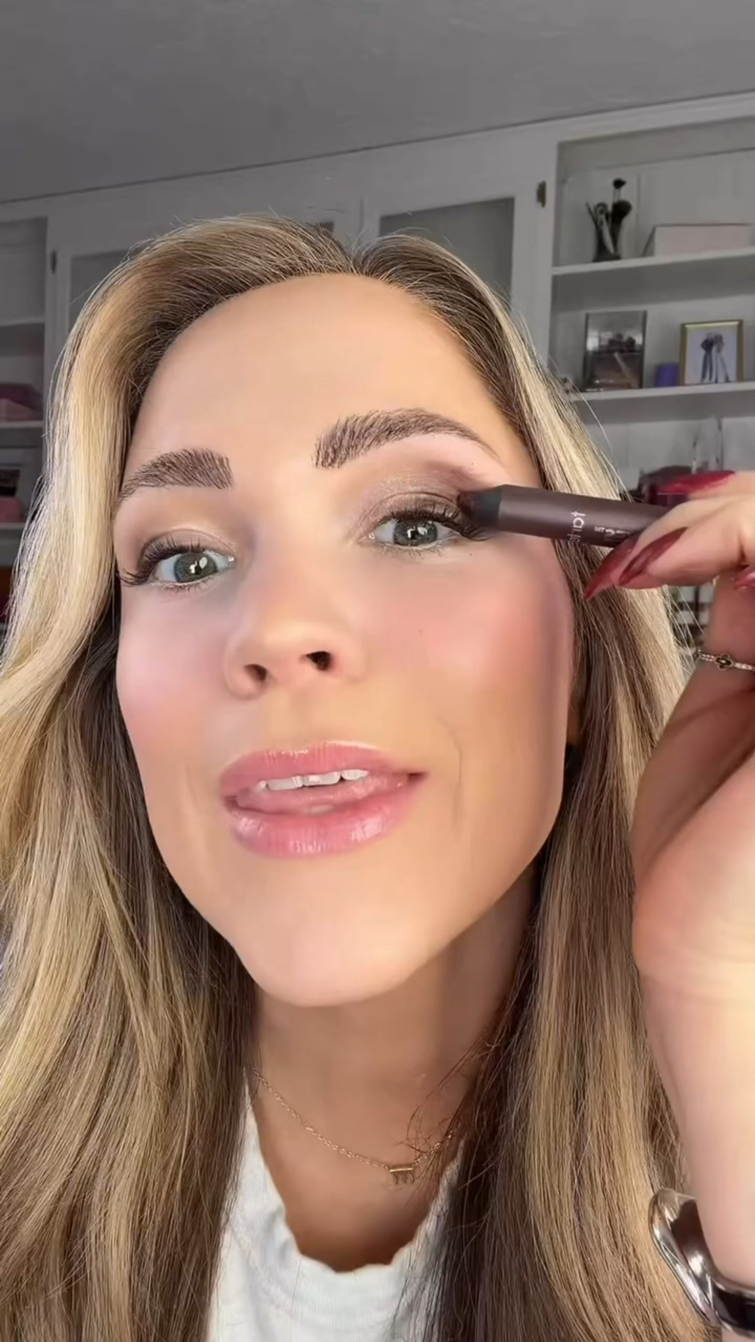 Smudge proof shadow to make your eyes pop 😊🤍

#LTKgrwm #LTKdayinmylife #LTKBeauty