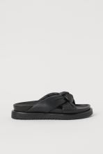 Slides | H&M (US + CA)