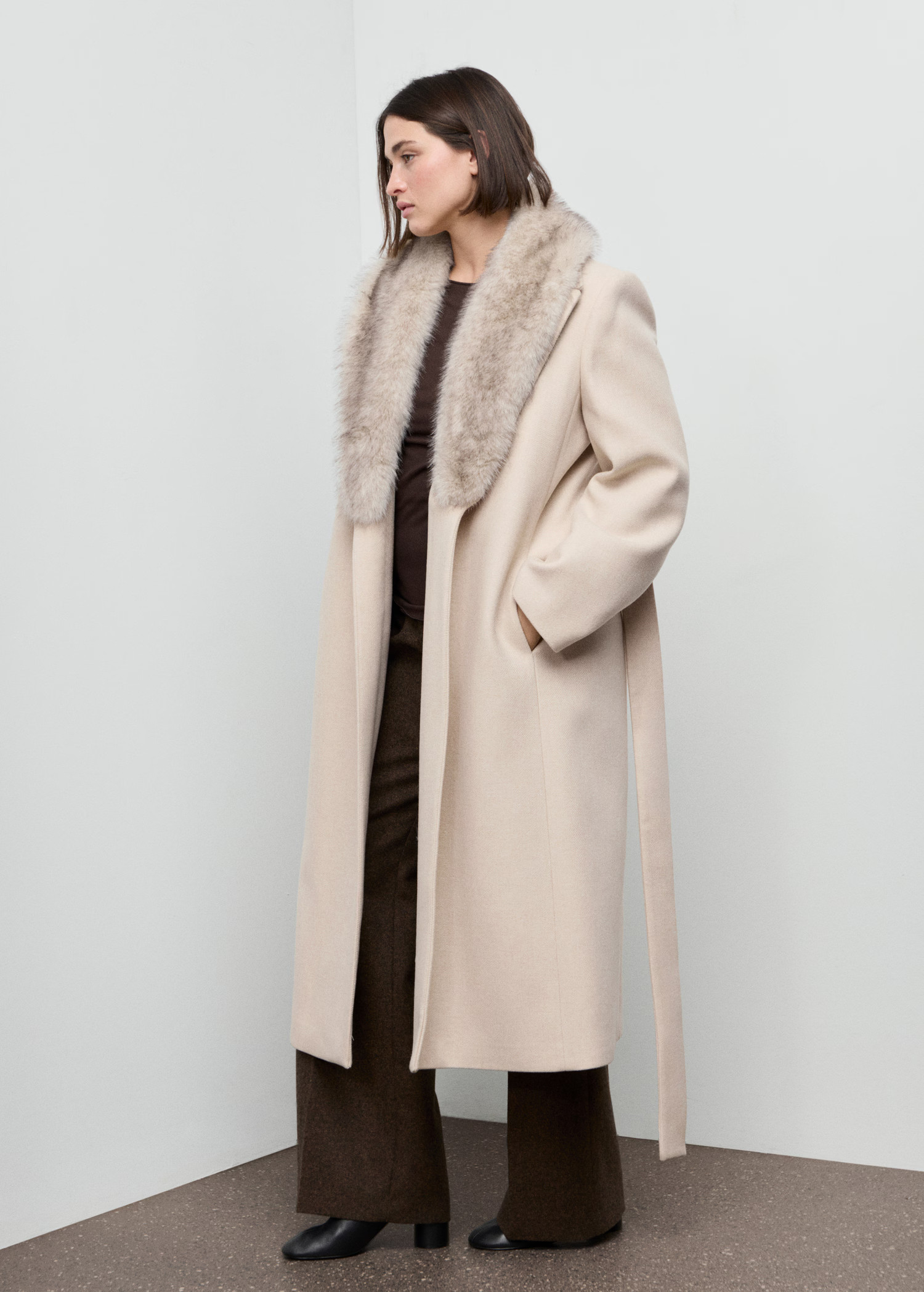 Manteco wool coat with fur collar | Mango (US/MX/AU)