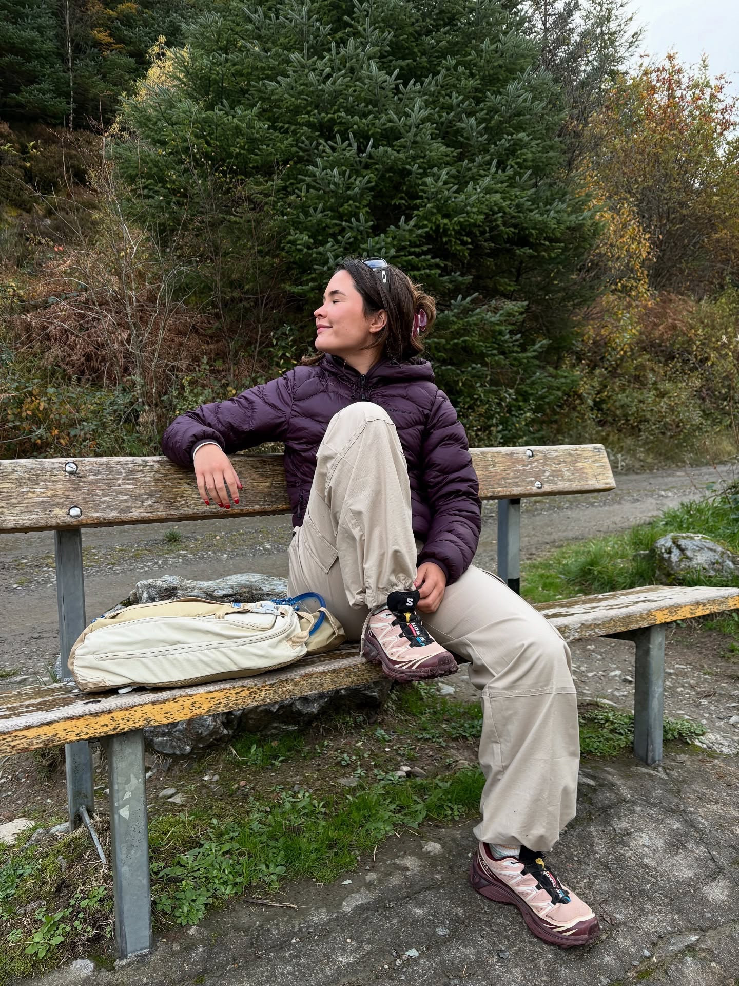 aaall the layers on this hike ☂️

#hiking #granolagirl #hikingoutfit #gorpcore #naturegirls #autumnfashion #outfitinspo #cosyvibes #scotland #outdoors #scottishcountryside