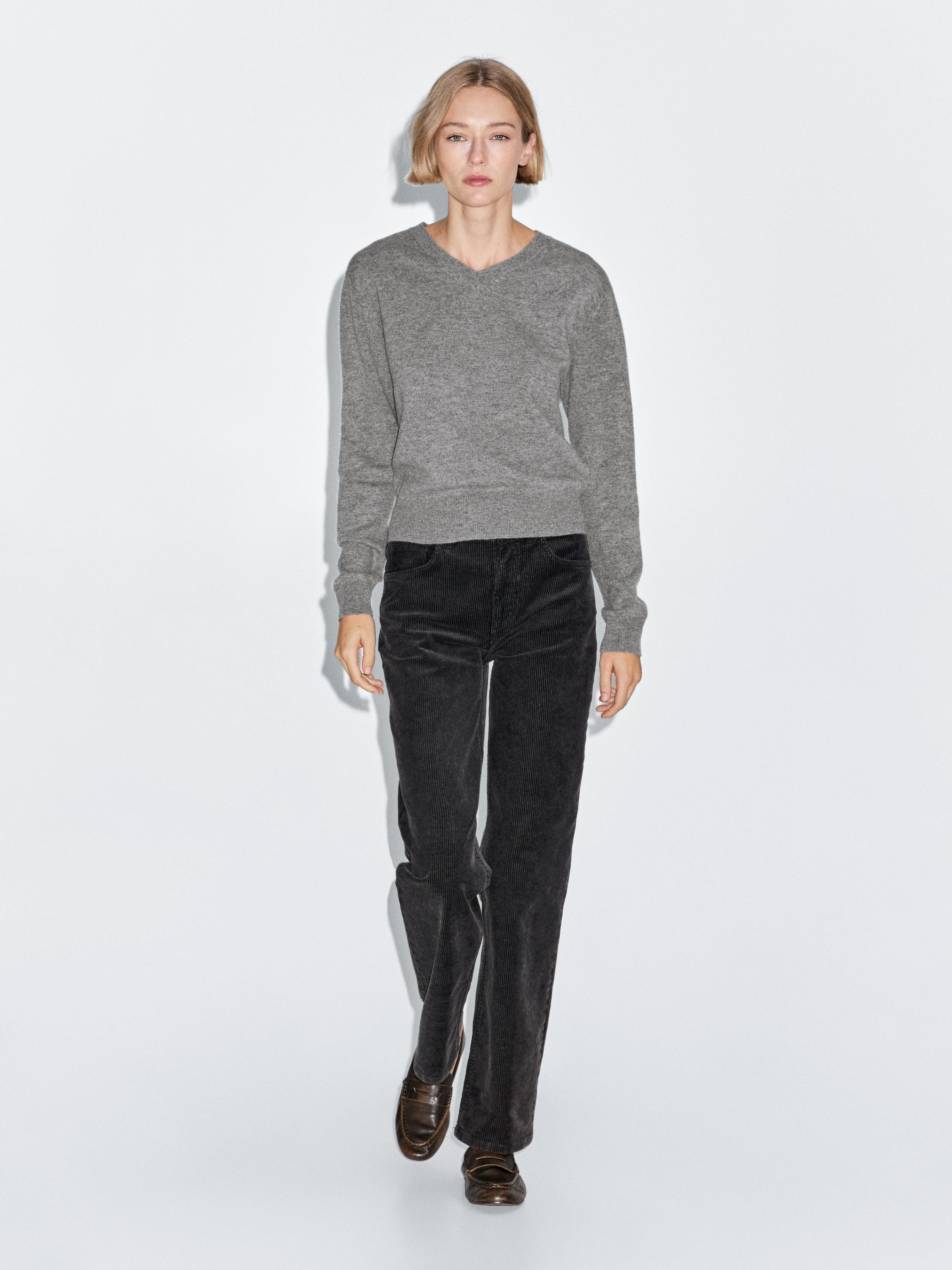 Wool blend knit V-neck sweater | Massimo Dutti US