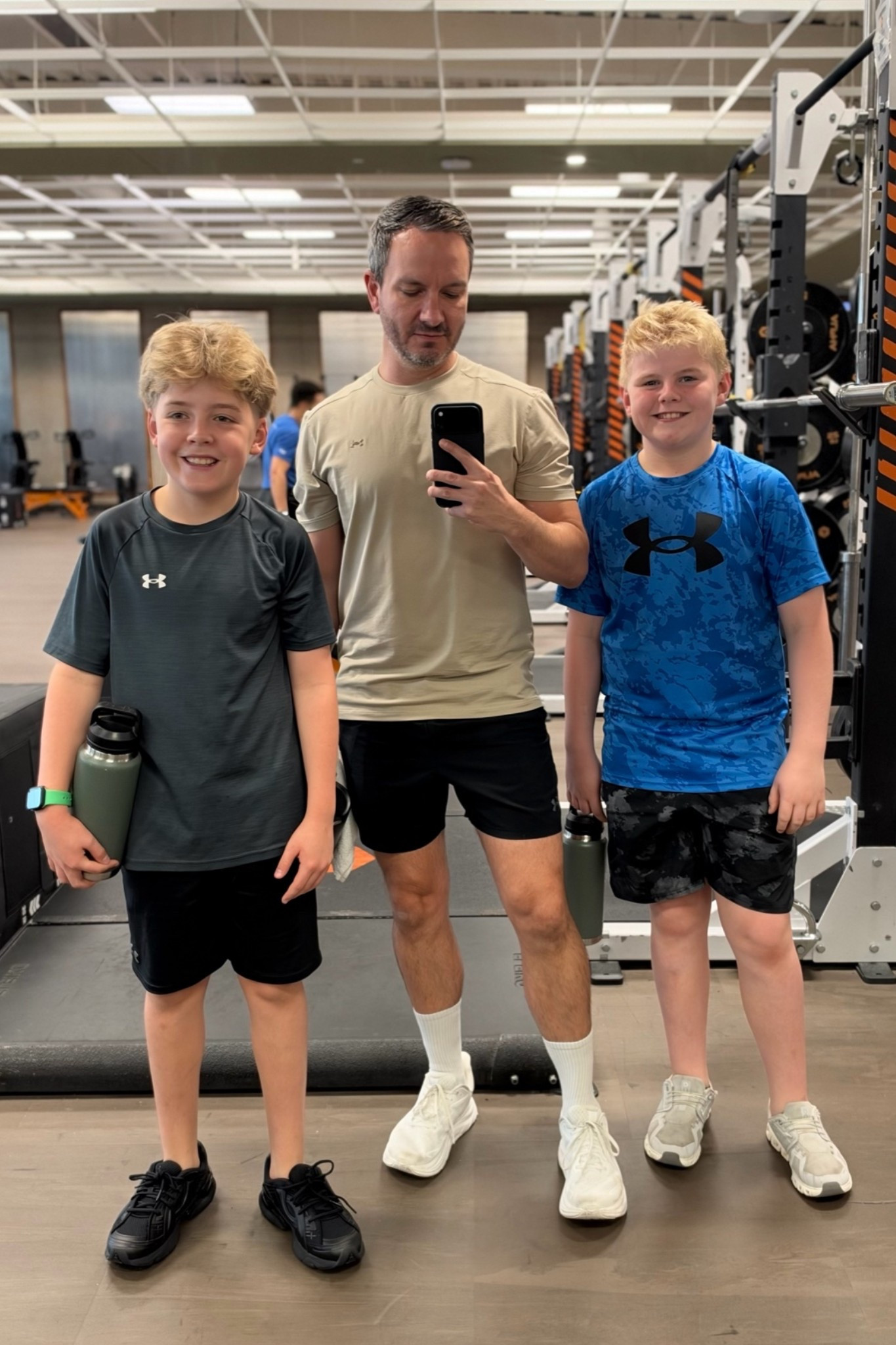 Family workout 🏋️‍♂️

#LTKMens #LTKKids #LTKActive