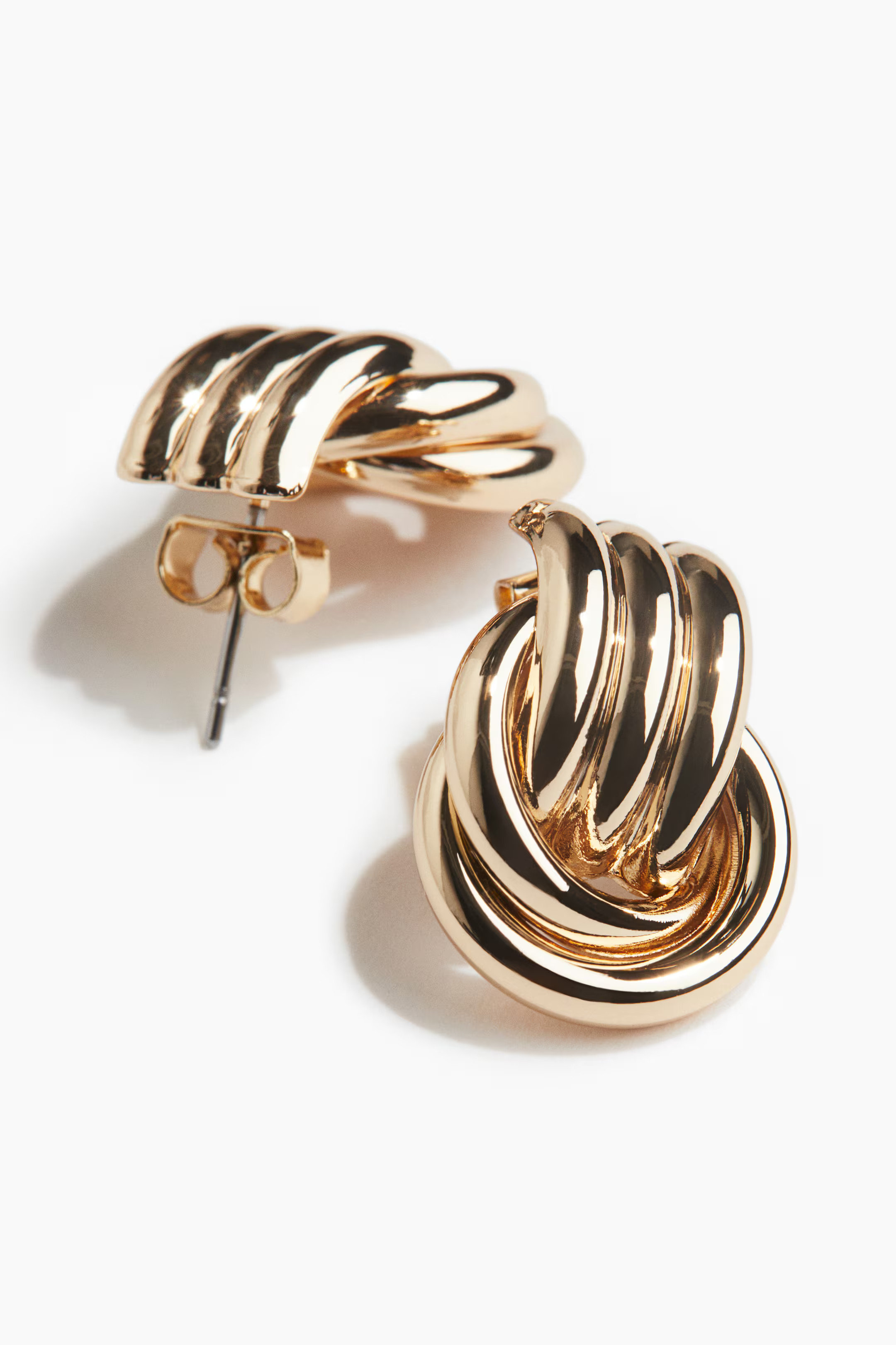Fluted earrings | H&M (UK, MY, IN, SG, PH, TW, HK)