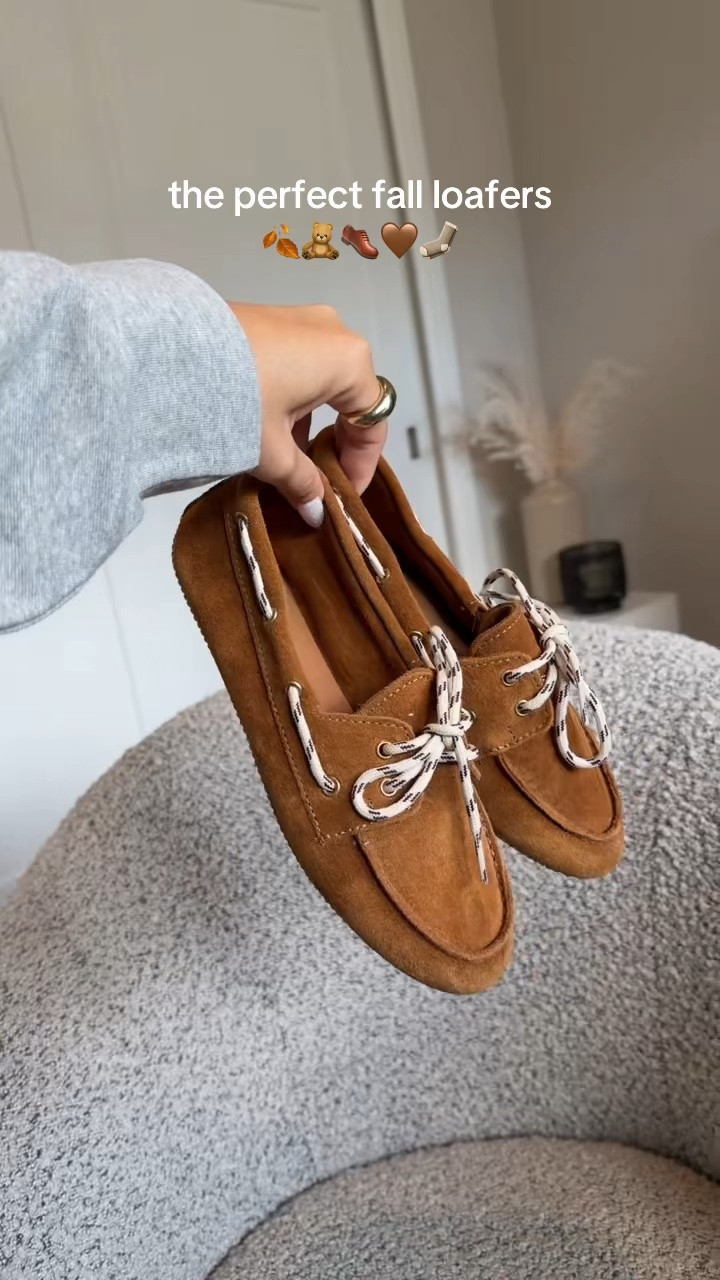 Found the cutest fall slip on loafers 🤎 The perfect everyday shoe. I’ll have them linked on my LTK!

#fallshoes #fallflats #loafers #dolcevita #fallstyle fall loafers, slip-on loafers, Dolce Vita shoes, fall flats, casual fall shoes