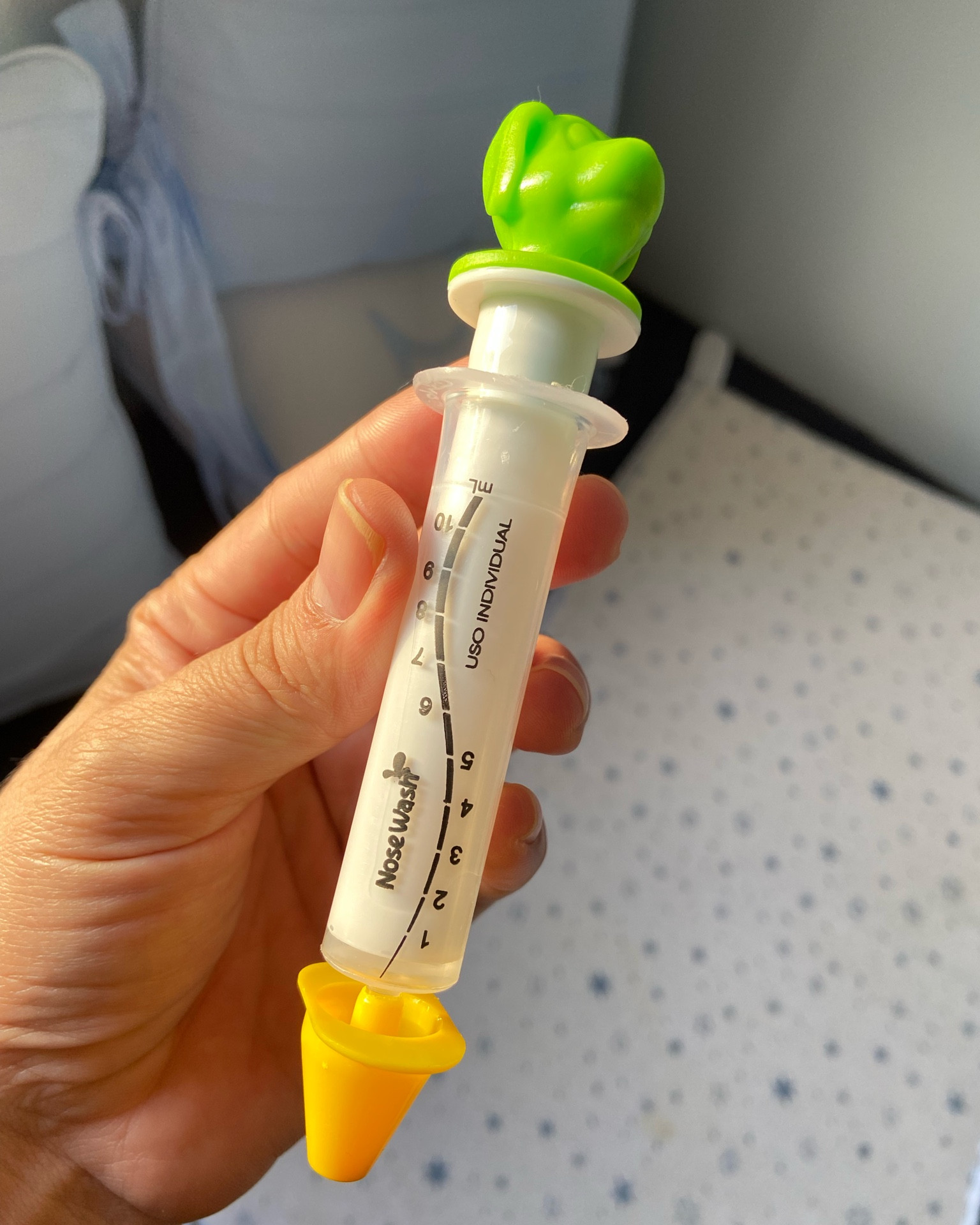 NoseWash é o primeiro dispositivo desenvolvido e fabricado no Brasil especialmente para lavagem nasal em bebês e crianças. Com uma proposta inovadora, NoseWash contém personagens lúdicos em miniatura no próprio dispositivo e adaptadores nasais que protegem o nariz.

https://rstyle.me/+NO5r-8vwiCn1khkYIfV5MQ

#LTKfamily #LTKbrasil #LTKkids