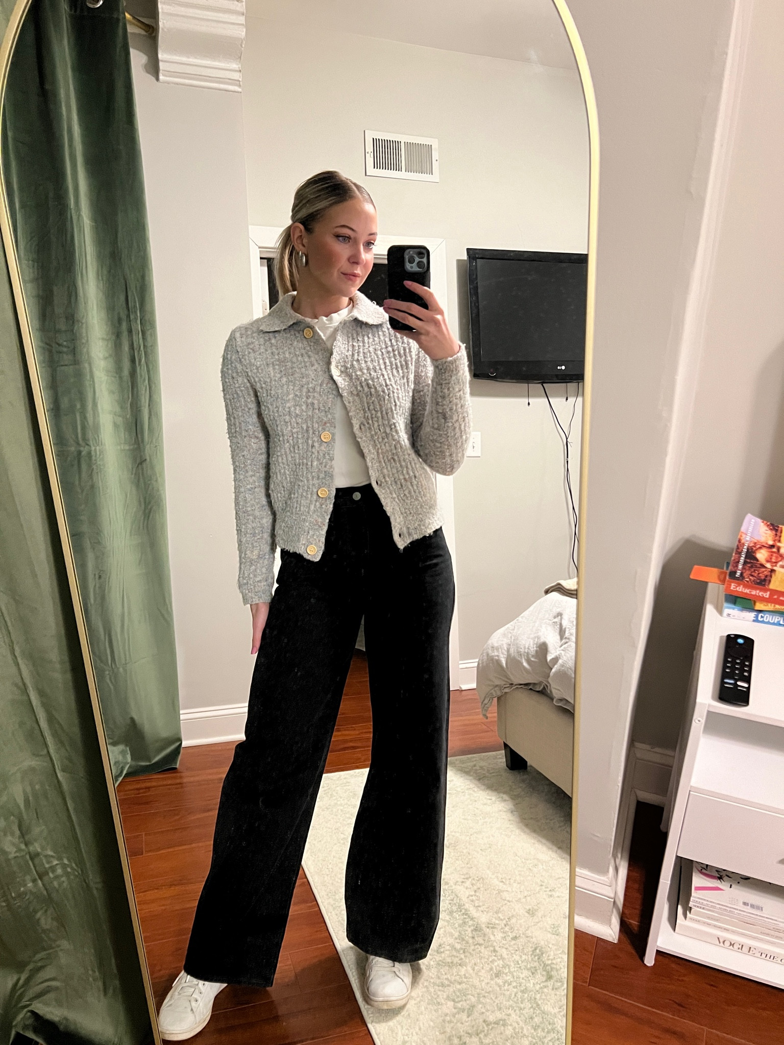 Casual outfit look 🩶

#LTKstyletip