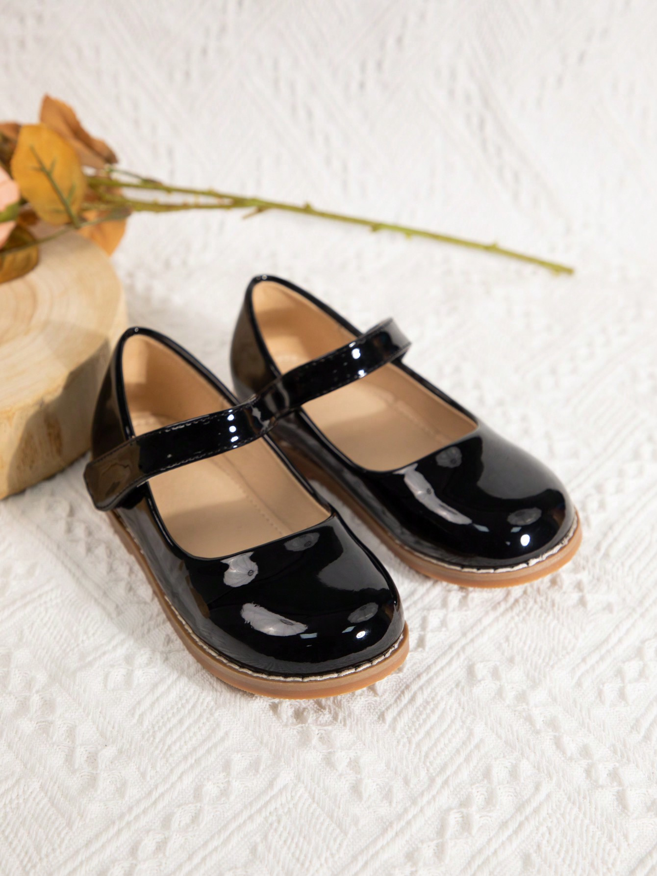 Fashionable Solid Color Mary Jane Princess Shoes With Buckle & Hook And Loop Flat Shoes For Girls | SHEIN