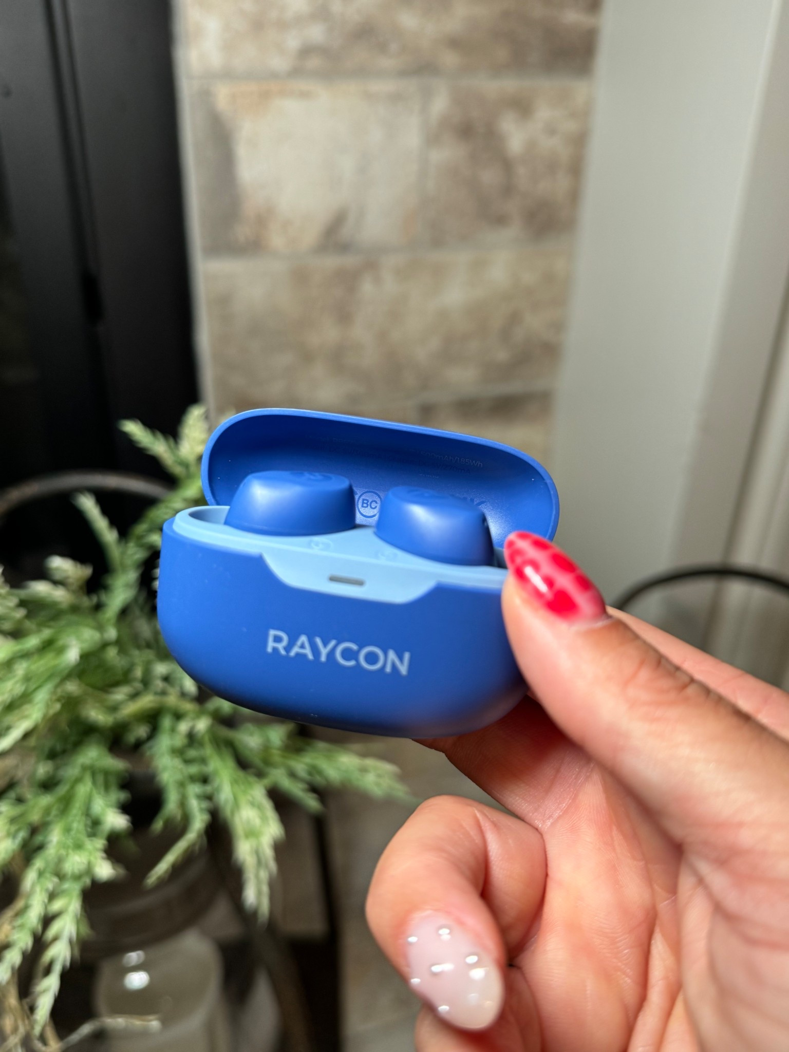 My exact ear buds on sale today for $55.99!



#LTKFindsUnder100 #LTKActive #LTKSaleAlert