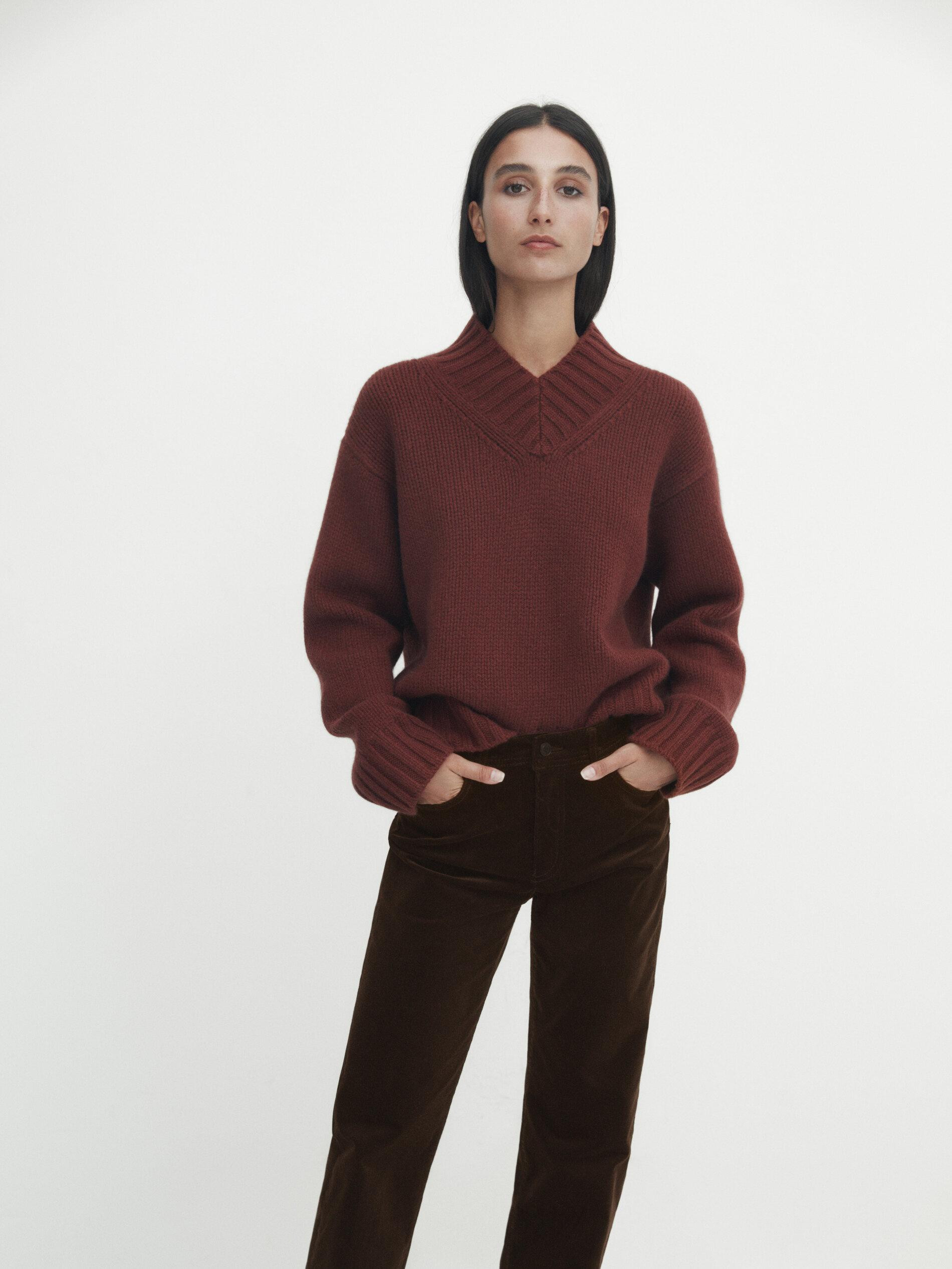 Relaxed straight fit needlecord trousers | Massimo Dutti UK