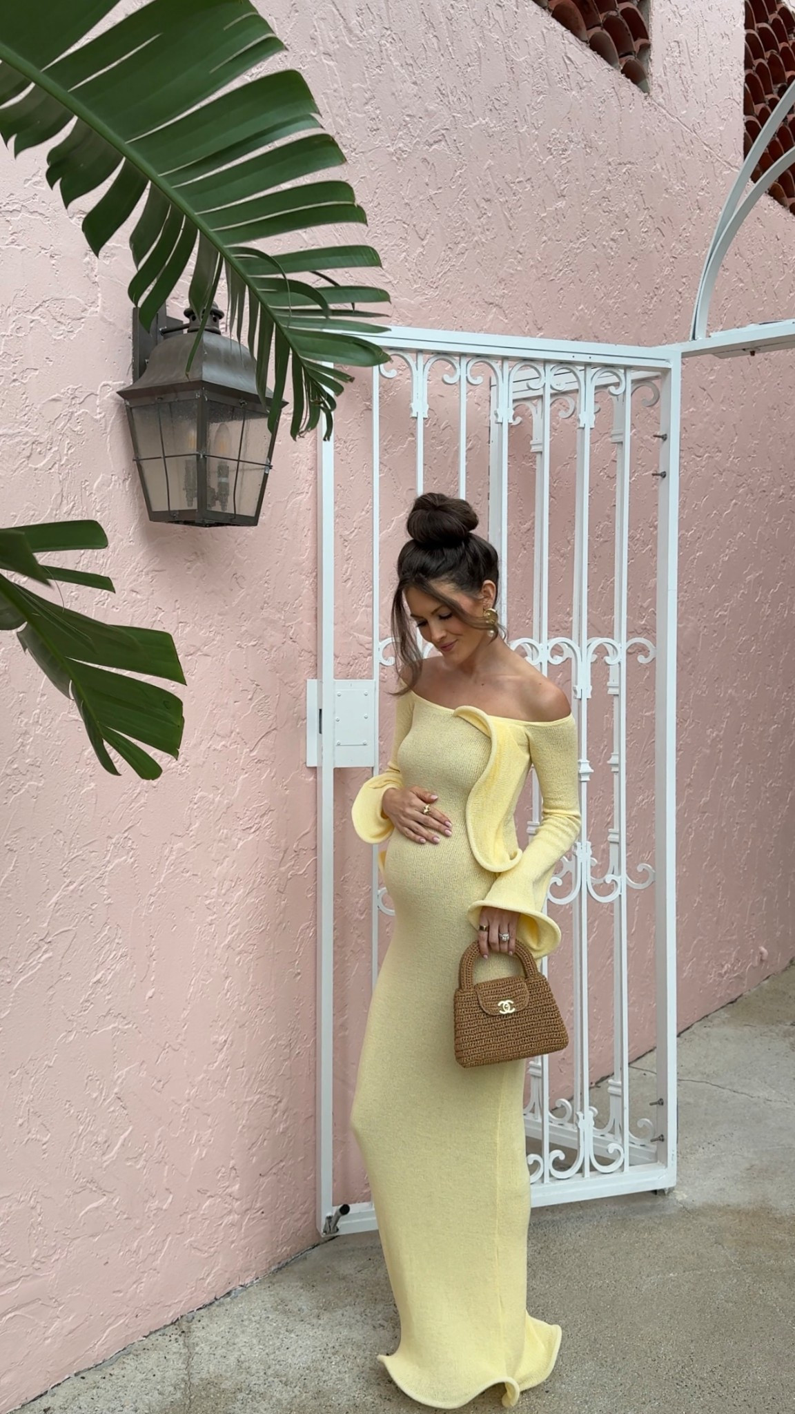 What I’m wearing for dinner in Palm beach 💛

Vacation style, Palm beach, travel style, spring break, meshki, Chanel bag 

#LTKFindsUnder100 #LTKFindsUnder50 #LTKTravel