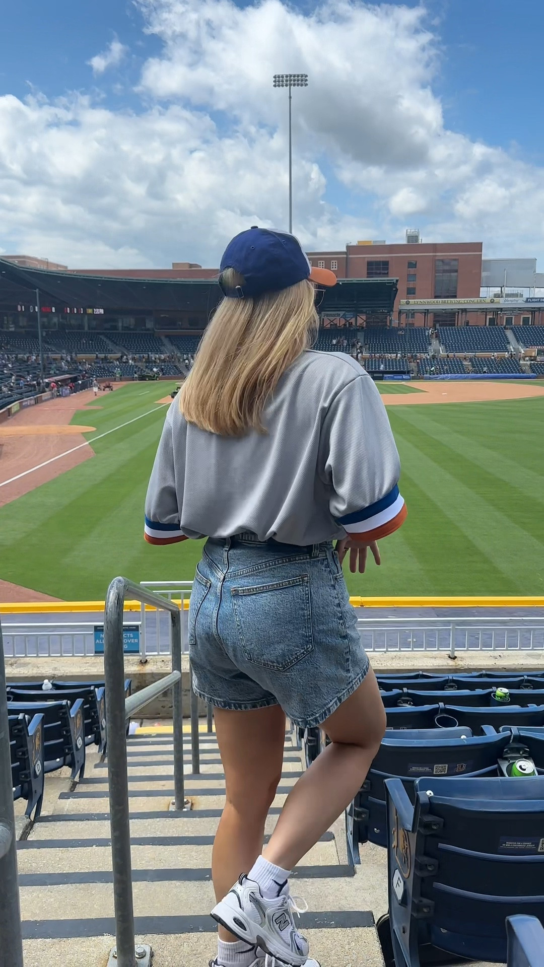We love a work event, but they are also super hard to dress for in my opinion which is why these Abercrombie jean shorts are the BEST solution for anything work function related (like a team event at a Durham Bulls game!) Appropriate but also great for the NC weather in May! 

My Sizing:
Curve Love Denim Shorts = US 6/28
Durham Bulls Jersey (Poshmark) = XL
New Balances = 7.5 


My Measurements (May) :
Height = 5’6
Bust = 36.2 in
Natural Waist = 27 in
Low Waist = 35.5
Hips = 37in 
Super low waist / hips & full booty = 38.5 in
Weight: 139.3 (on a good day 😉)
Typically Wears = M/L (US 6/8/10)

#LTKVideo #LTKworkwear #LTKSeasonal