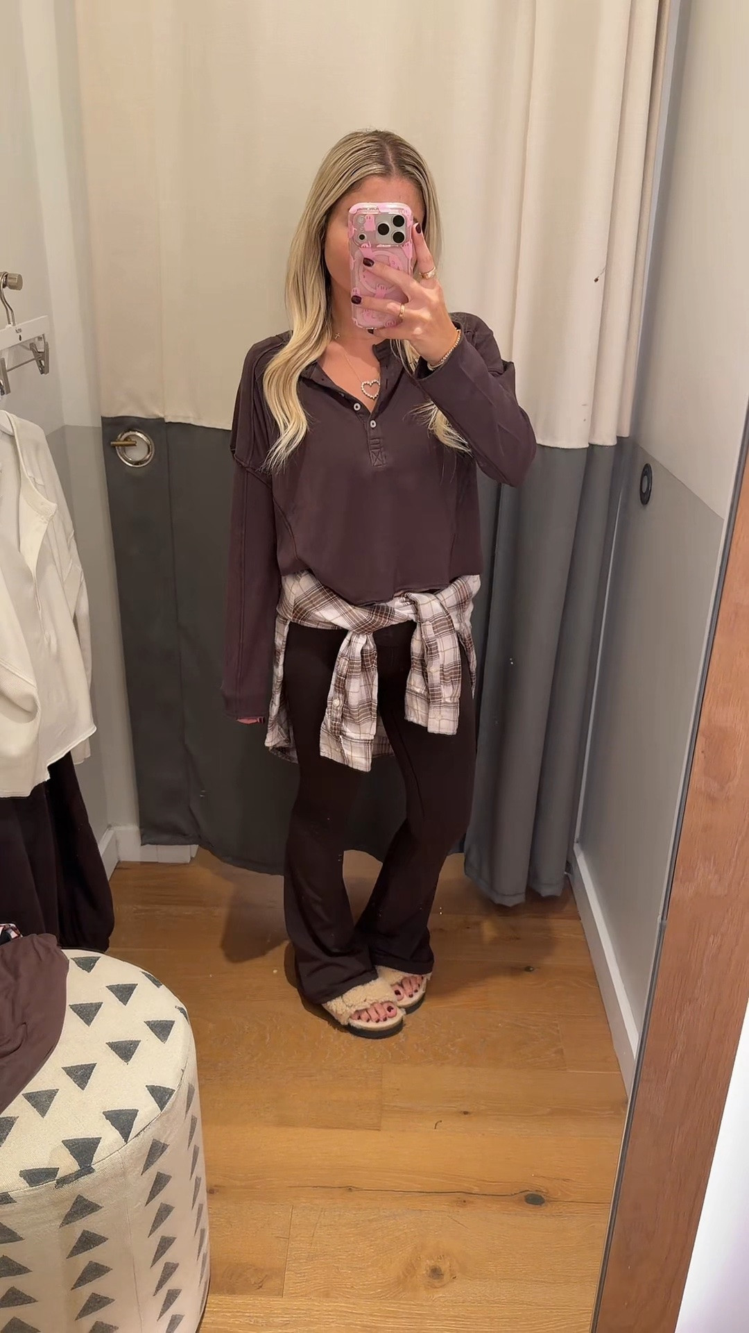@Aerie fall outfit 🍂
Xxs top
Small flare leggings 
Birkenstocks tts

#LTKSaleAlert