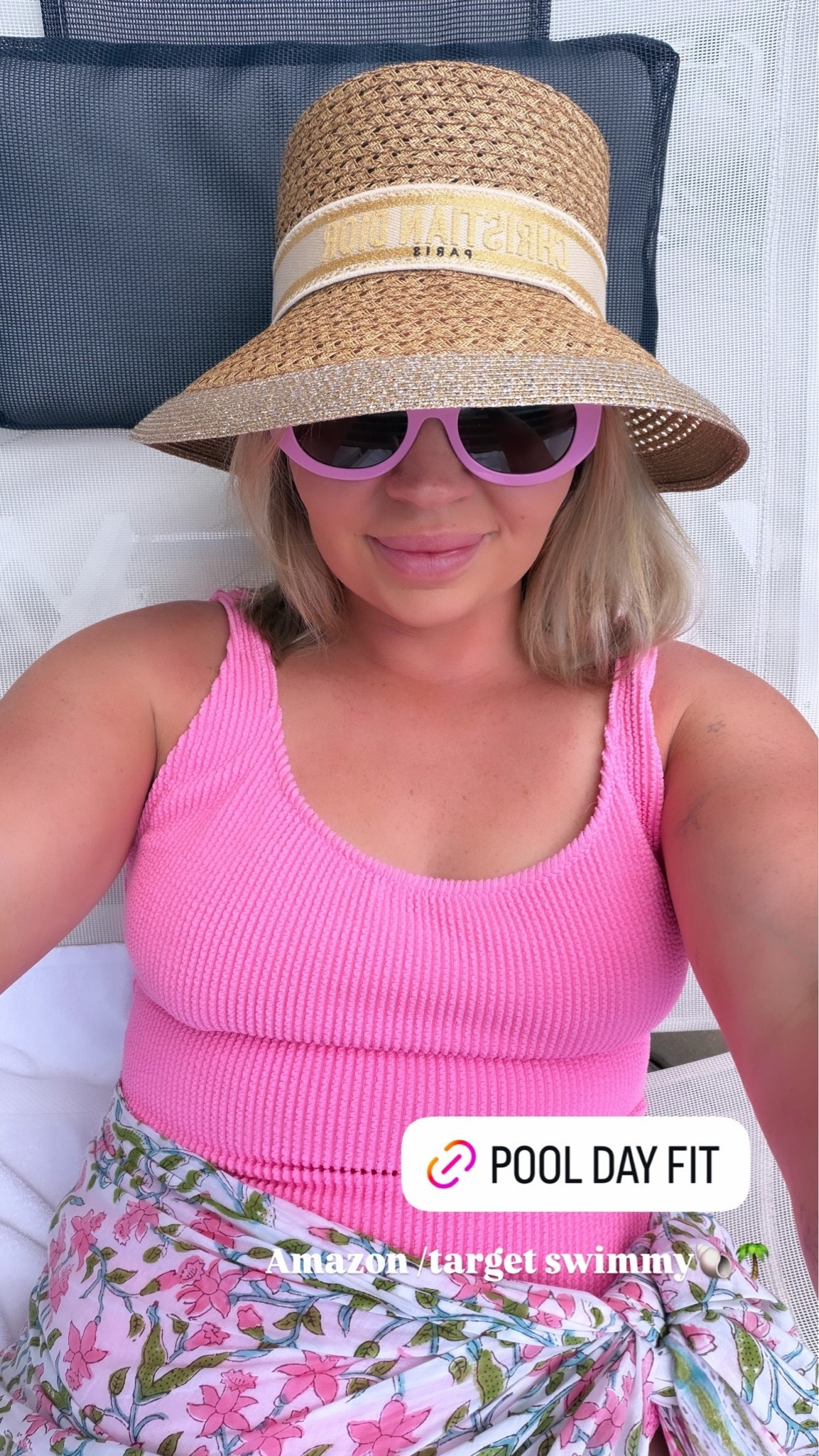 Pool day fit!!

#LTKMidsize #LTKSeasonal #LTKSwim