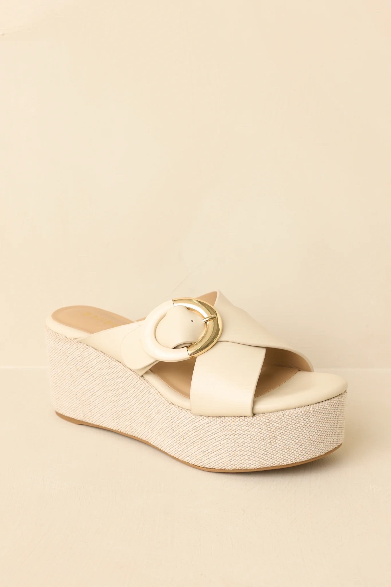 Elevated in every sense — these ivory platform wedges add height, polish, and effortless confidence to any summer look 🤍✨ Under $60.

Keywords:

* platform wedge sandals
* ivory wedge sandals
* white wedge heels
* summer wedges
* comfortable wedges
* faux leather sandals
* platform sandals
* dressy sandals
* summer outfit ideas
* vacation outfit
* brunch outfit
* date night outfit
* travel outfit
* resort wear
* warm weather outfit
* everyday summer style

#LTKgrwm #LTKTravel #LTKootd