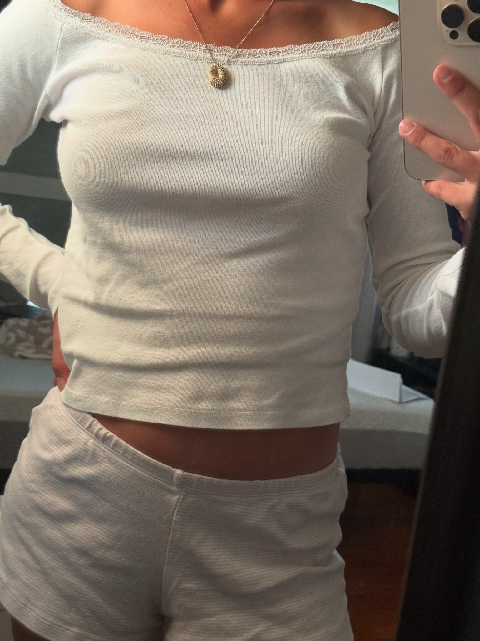 my fav brandy melville pieces !!
