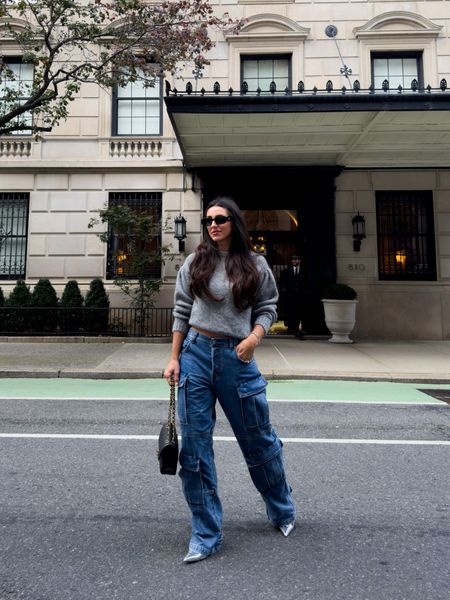 Cargo jeans, gray outfit, metallic heels 

#LTKfindsunder50 #LTKfindsunder100 #LTKHoliday