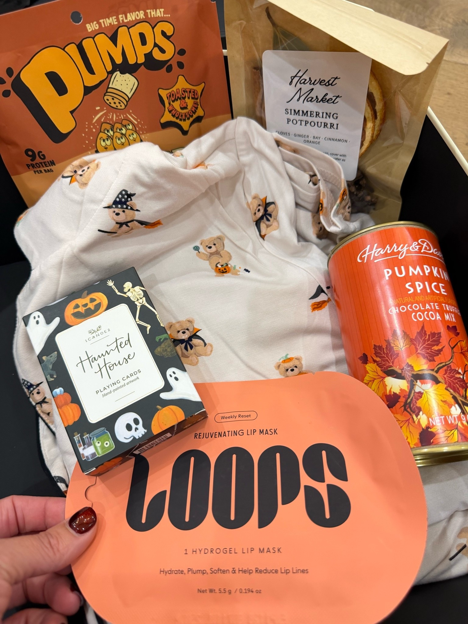We love a 🎃 themed PR and @kyteliving