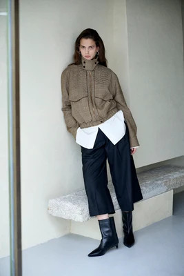 Elodie Houndstooth Bomber Jacket in Light Wool-Blend | Fabrique