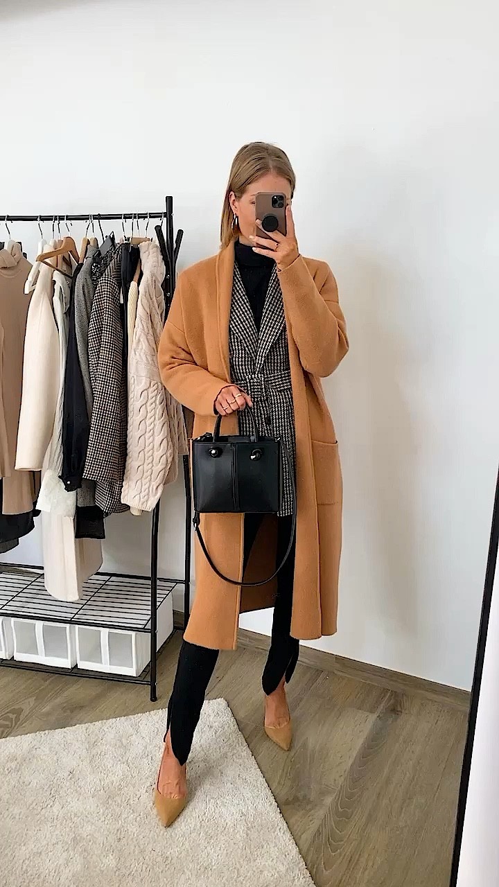 6 work outfits to get you started tomorrow ⚡️ I’ve linked some dupes as some items are from Zara or from last year. I’m wearing an s from the sweetheart neckline blazer 8711/940. Always double check the size guides/size reviews before purchase.

Leave a 🖤 if you want to see more workoutfits like these

#work #workoutfits #workwear #check #blazer #cardigan #sweetheart #trenchcoat #wool #coat #legging #officeoutfit #officelook 

#LTKstyletip #LTKSeasonal #LTKworkwear