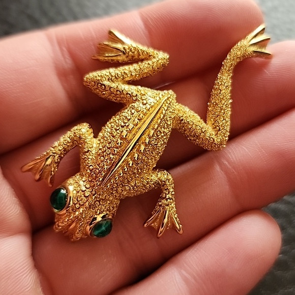 VTG Monet Frog brooch | Poshmark