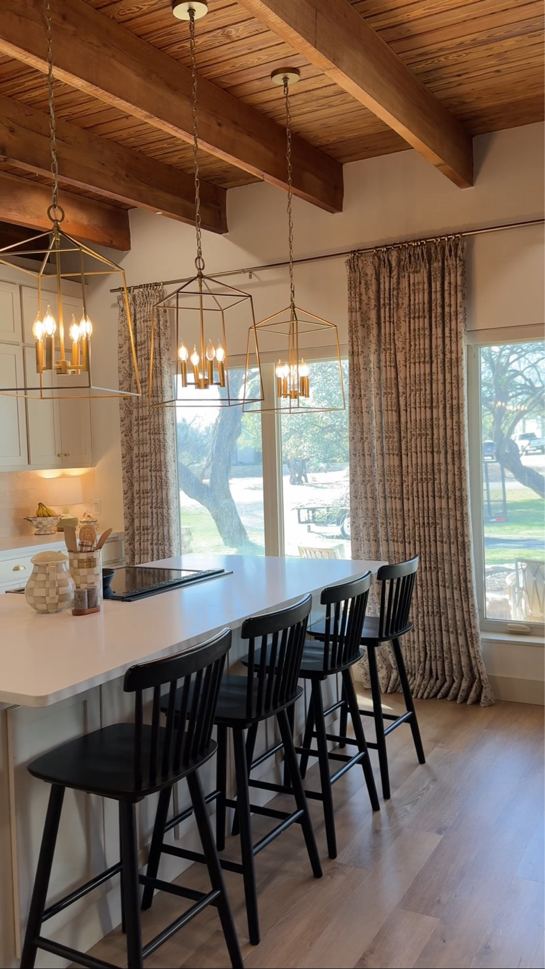 Obsessed with these beautiful curtains! They really brought my whole kitchen together & added so much character. 🤎  
Details: 

- Sara Le Print Linen Drapery Pleated 
- Color: Porcelain SL-J8
- Pinch Pleat 
- Room Darkening
- Memory Trained  

Use my code: Lifewithmadisonm for 22% off 

#LTKHome