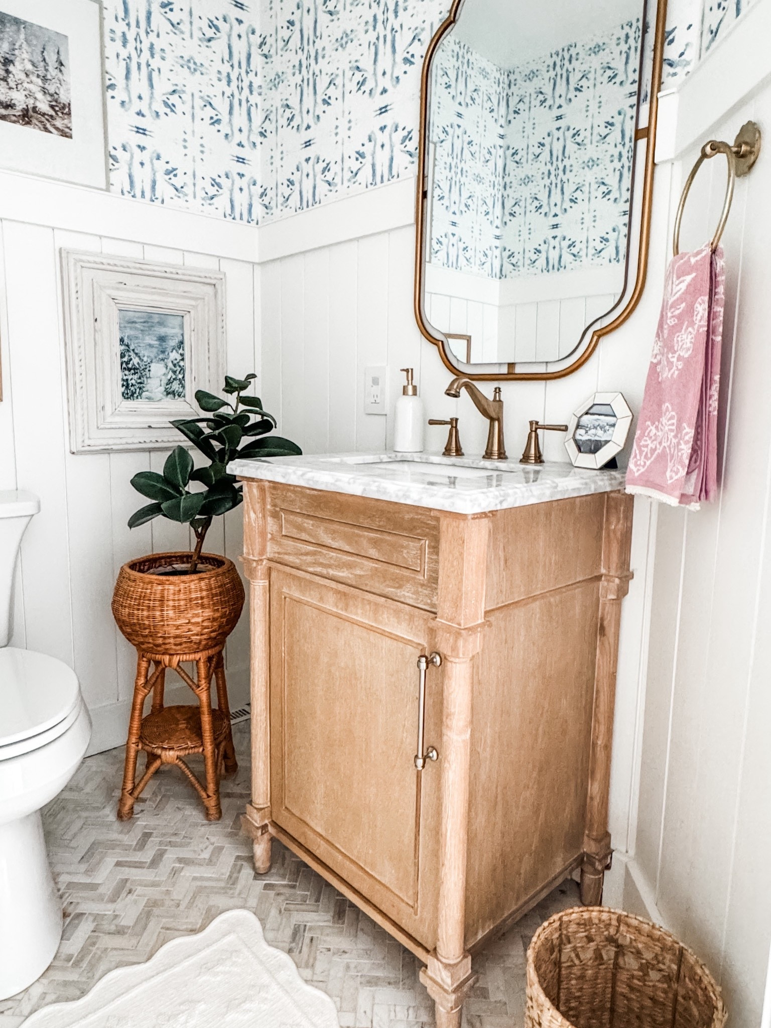 Powder room refresh
Bathroom decor
Spring decor
Scallop bath mat
Light wood vanity 
Art deco vanity mirror
Herringbone floor tile
Soap dispenser


#LTKSeasonal #LTKHome