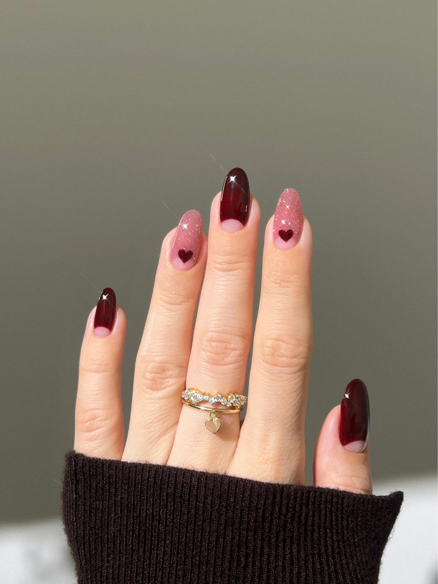 Fall affection nails, hearts over pink glitter half moons 🍇✨💕

Using ICEGEL 1501 , almost identical shade is 1228; burgundy color is DNDgel Fudgesicle 750


#LTKstyletip #LTKU #LTKbeauty