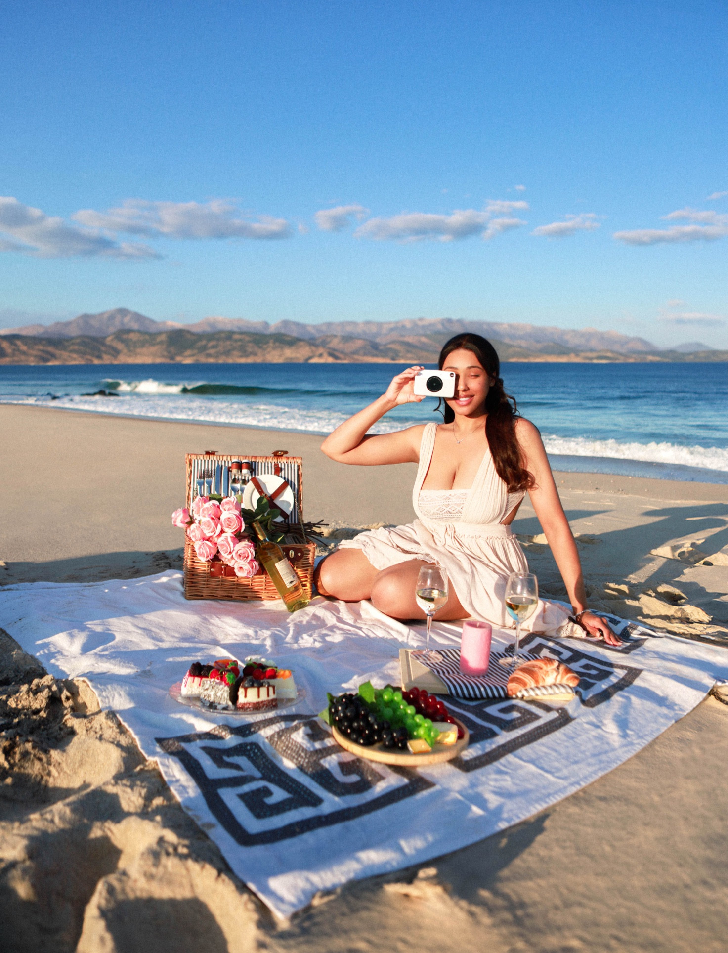 beach picnic 🧺

#LTKMidsize #LTKTravel #LTKStyleTip