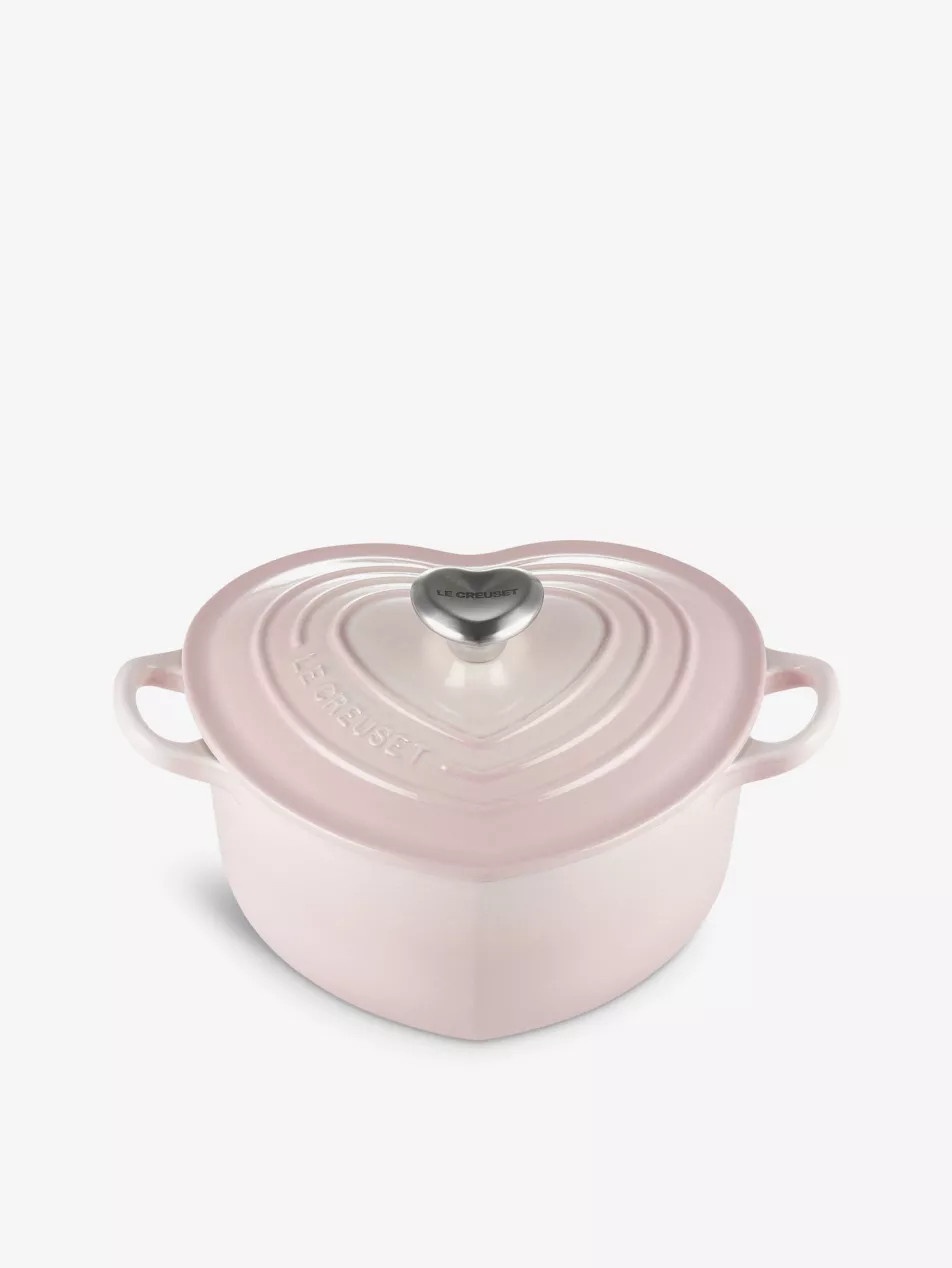 Heart-shaped cast-iron casserole dish 20cm | Selfridges