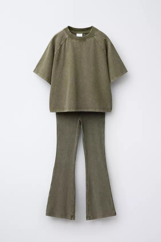 HEAVY WEIGHT T-SHIRT AND WASHED EFFECT RIB FLARE LEGGINGS SET | Zara US