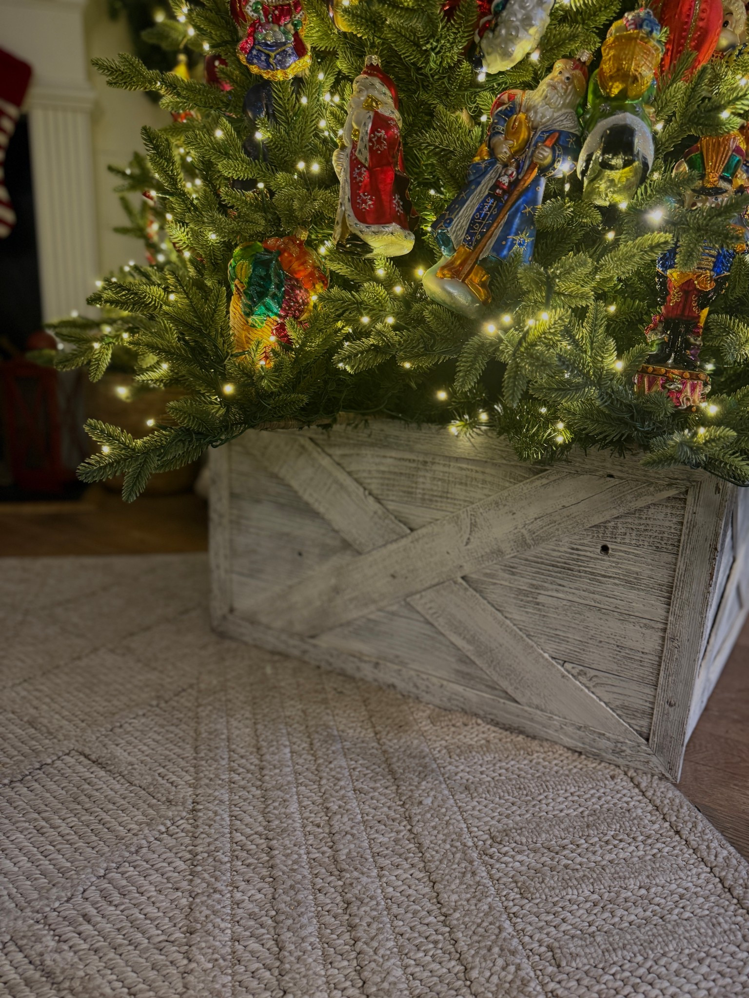 I always forget how much I love this farmhouse box as a tree skirt 🎄

#LTKHoliday #LTKCyberWeek #LTKSeasonal