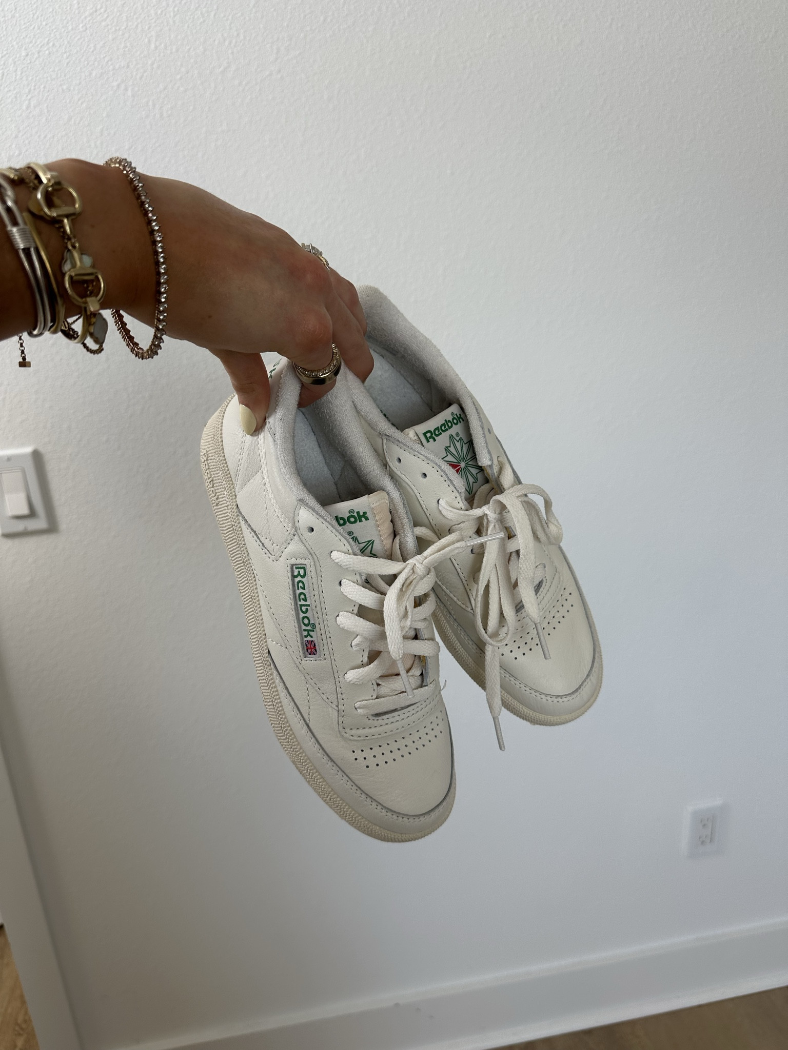 Reebok Club C 85 Vintage Sneaker - Women's

Taking their cue from the '80s court classic, the Club C 85 Vintage sneakers from Reebok are all about simplicity. Featuring a leather upper and a timeless easy-to-wear style, this pair is sure to become a staple in your wardrobe. The EVA footbed gives you lightweight cushioning anywhere you go

#LTKgrwm #LTKootd #LTKSeasonal