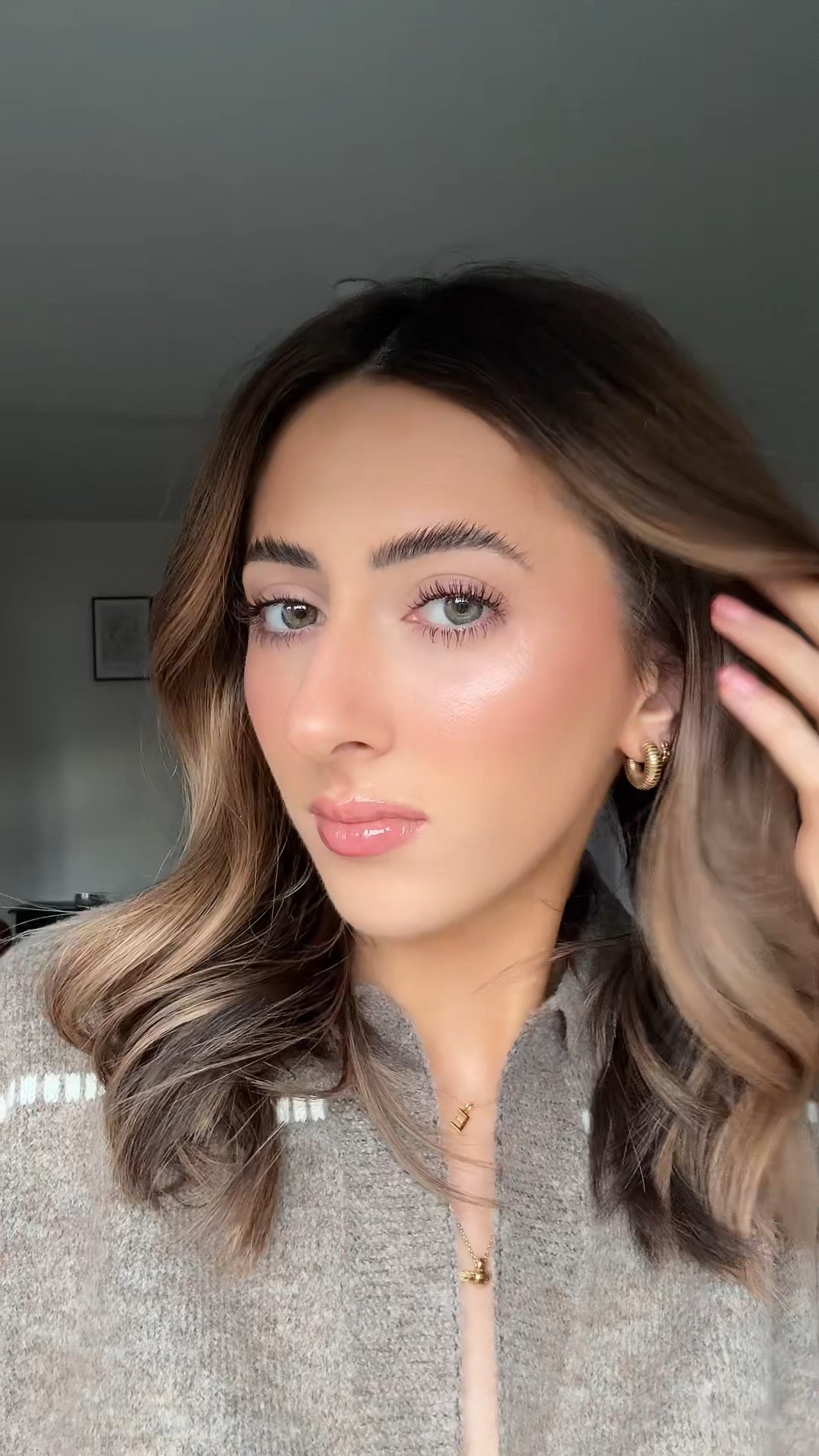 Glowy winter makeup. 

#LTKuk #LTKbeauty #LTKwinter