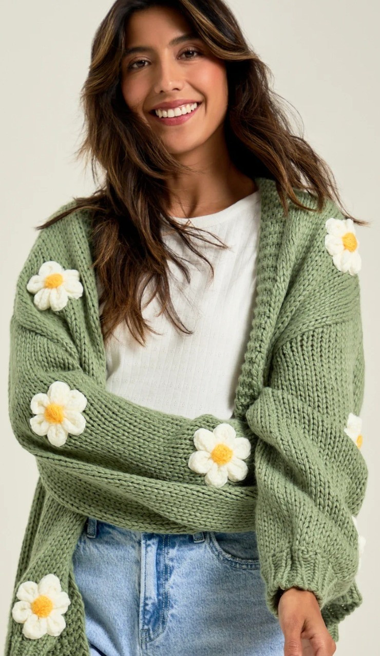 Cottagecore chunky knit green flower floral cardigan sweater autumn outfit 

#LTKFallSale #LTKSeasonal #LTKFindsUnder100